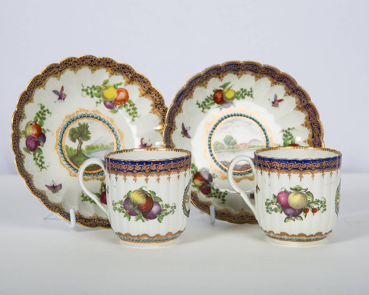 Paire de tasses et soucoupes en porcelaine de Worcester de la première période Angleterre Circa 1772 en vente 7