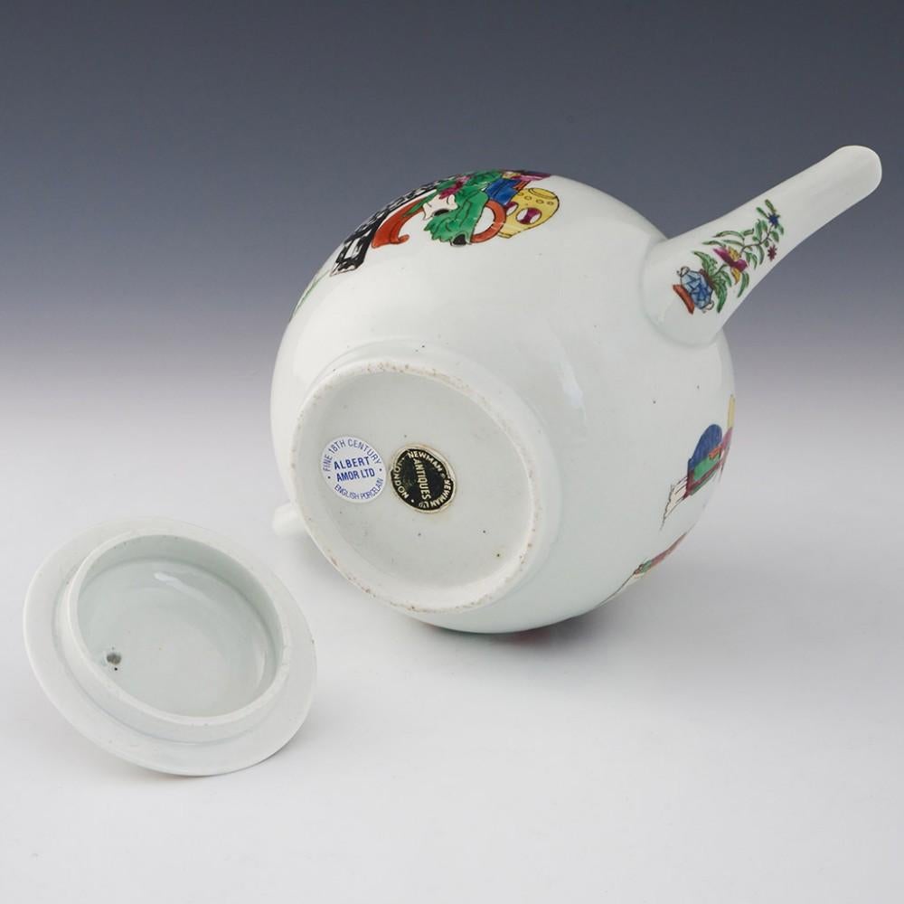 Worcester Porcelain First Period Chinese Family Pattern Teapot and Stand, c1770 5