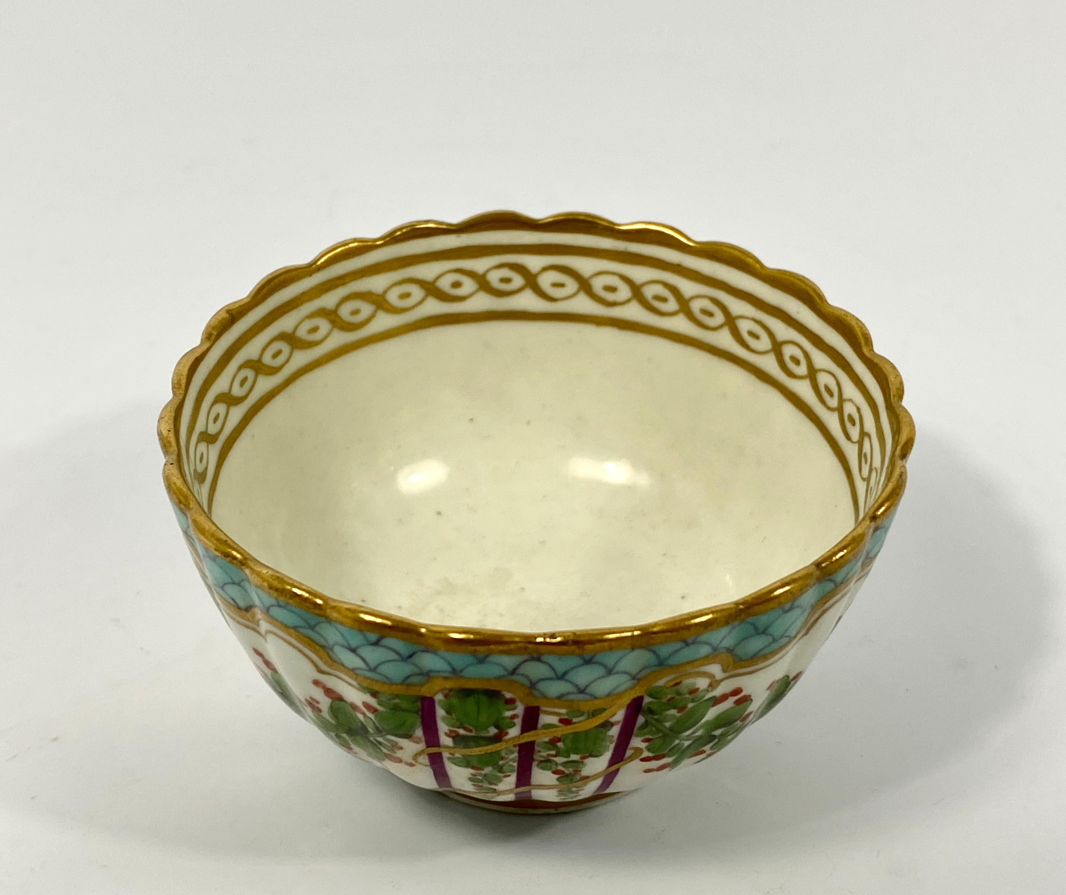 Late 18th Century Worcester Porcelain ‘Hop Trellis’ Teabowl and Saucer, circa 1770