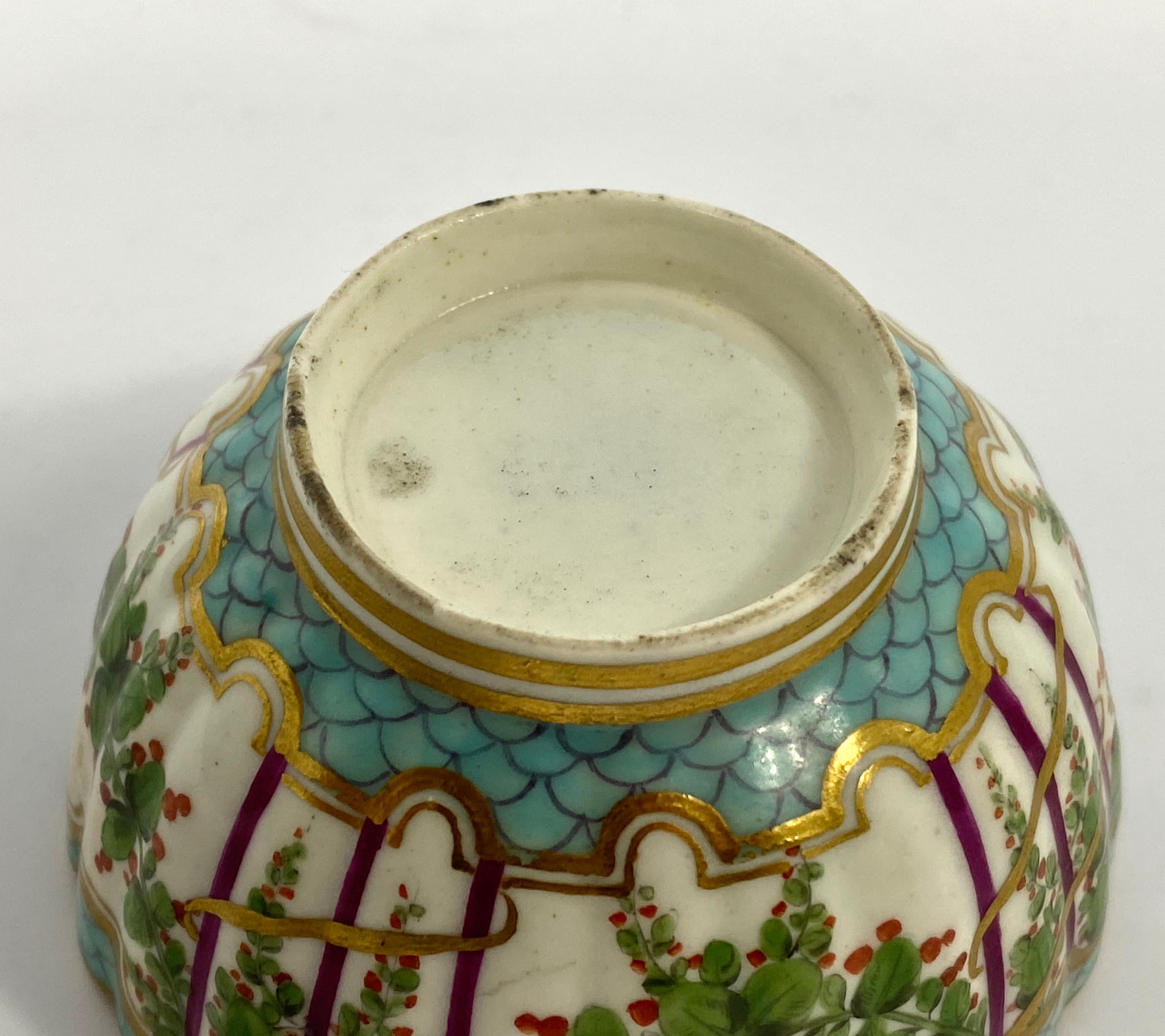 Worcester Porcelain ‘Hop Trellis’ Teabowl and Saucer, circa 1770 2