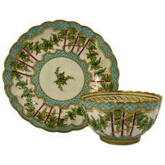 Worcester Porcelain ‘Hop Trellis’ Teabowl and Saucer, circa 1770