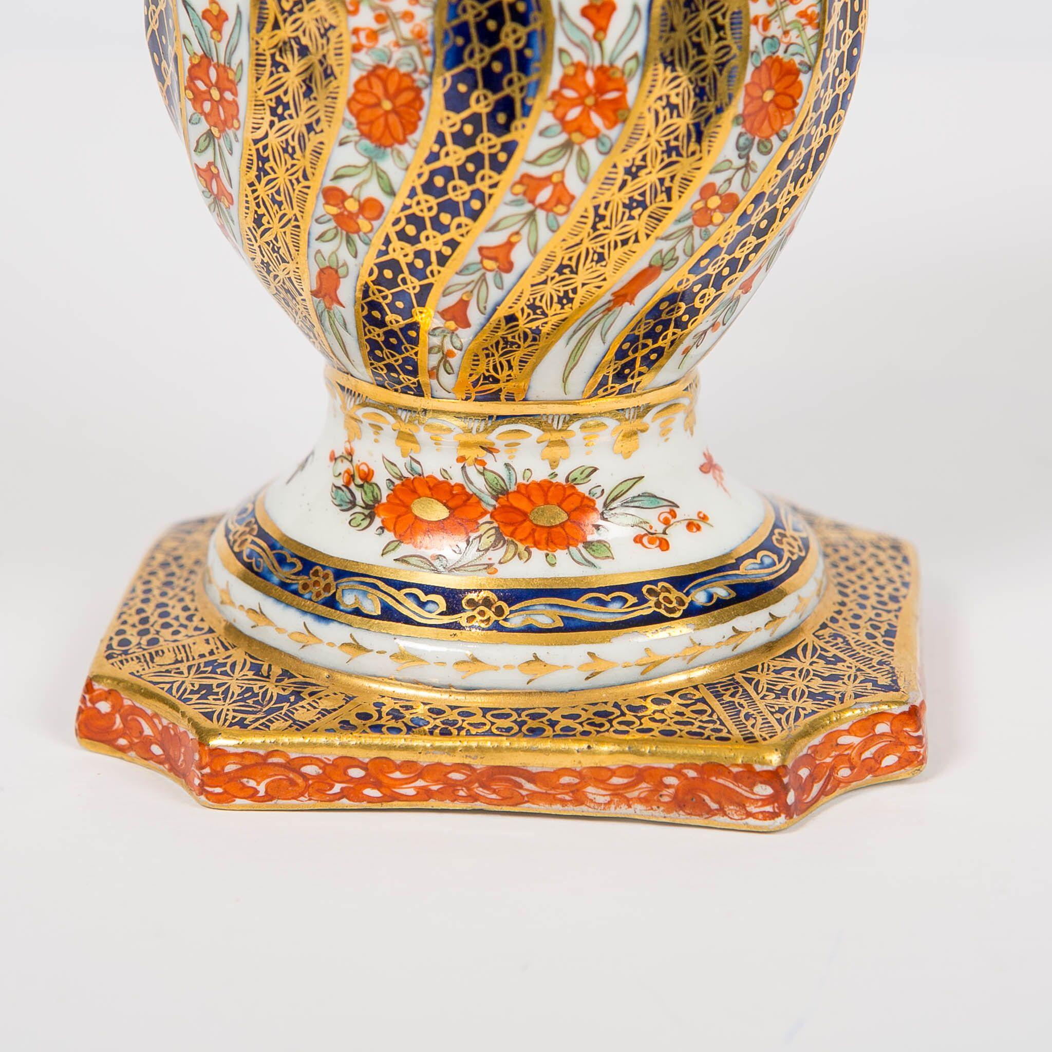 Regency Worcester Porcelain Imari Bud Vase Hand Painted in England, circa 1810