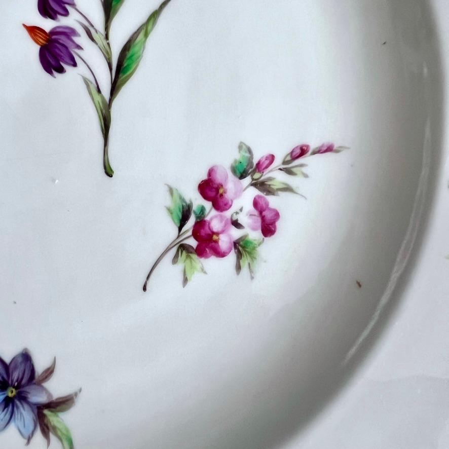 Worcester Porcelain Plate, Flower Sprays by James Giles, ca 1770 In Good Condition For Sale In London, GB