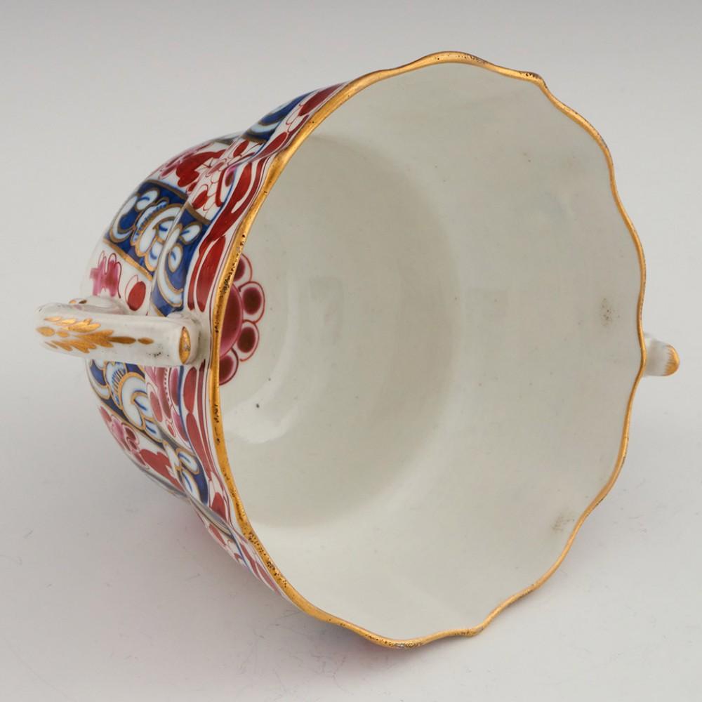 Tasse à chocolat et soucoupe en porcelaine de Worcester à motif Queen Charlotte, vers 1770 en vente 3