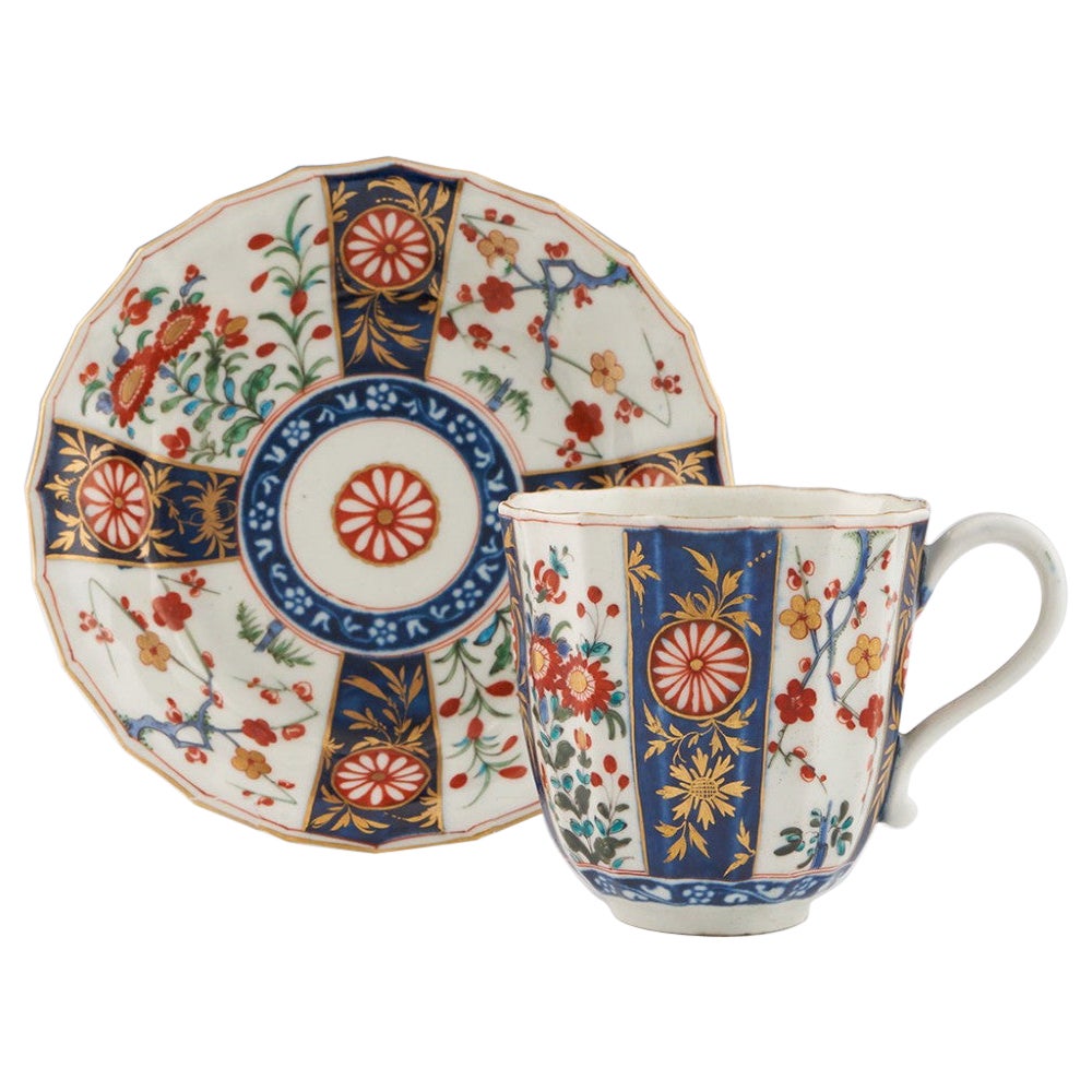 Tazza da caffè e piattino scanalati in porcellana di Worcester Queen's Pattern c1775