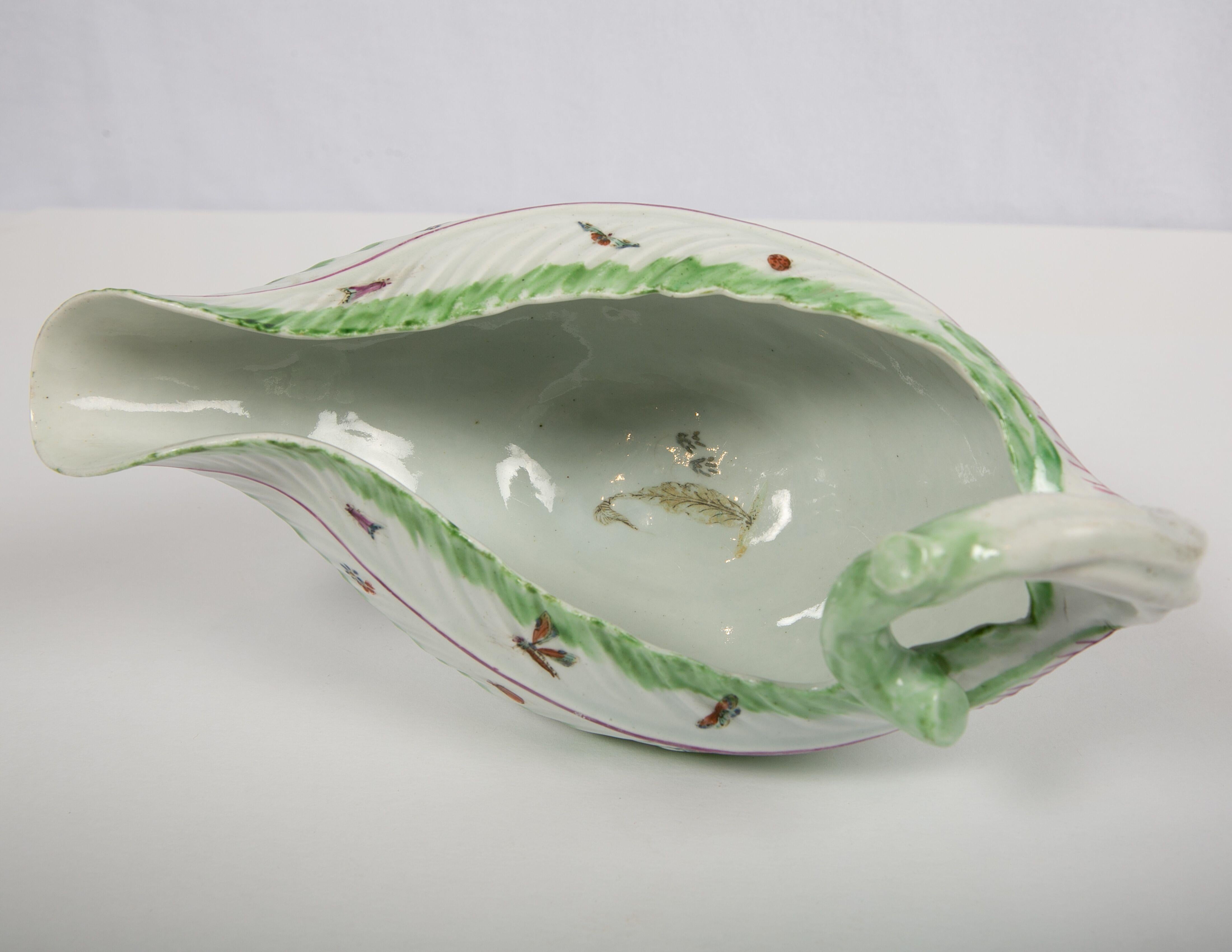 Worcester Porcelain Sauceboat, Made in England, 18th Century 1