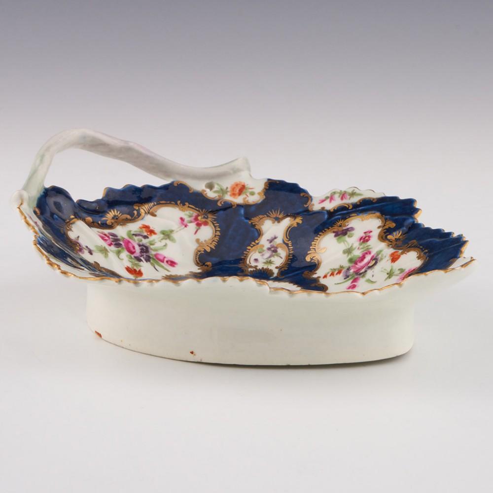 George III Worcester Porcelain Twig Handle Blue Scale Leaf Dish c1775 For Sale