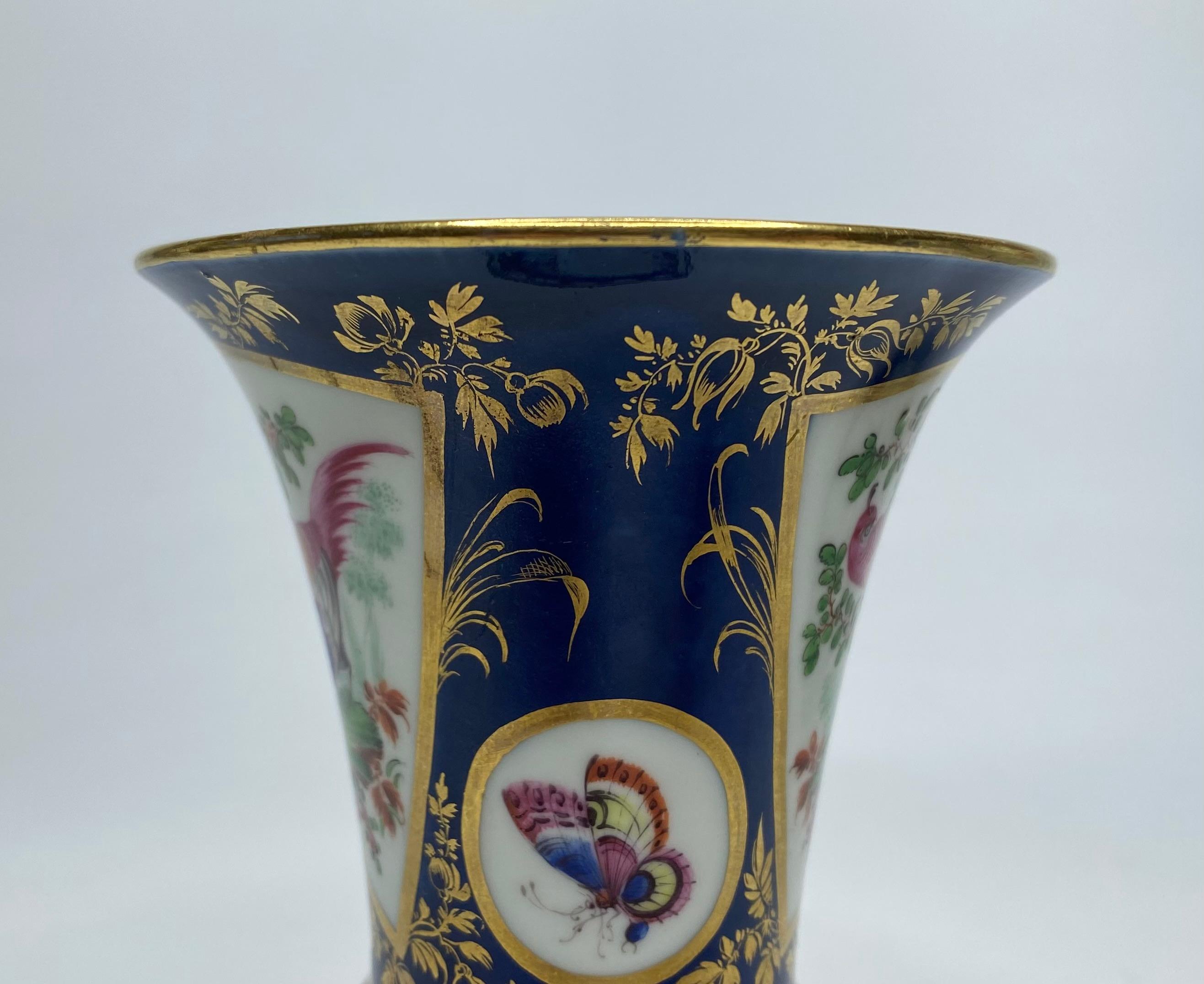 Worcester porcelain vase, Fancy Birds, c. 1770. 5