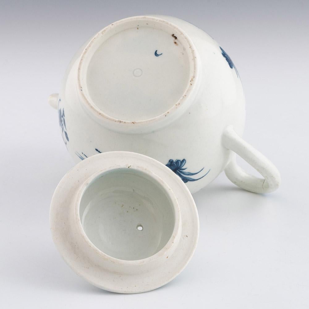 Worcester Porcelain Waiting Chinaman Pattern Teapot c1772 For Sale 4