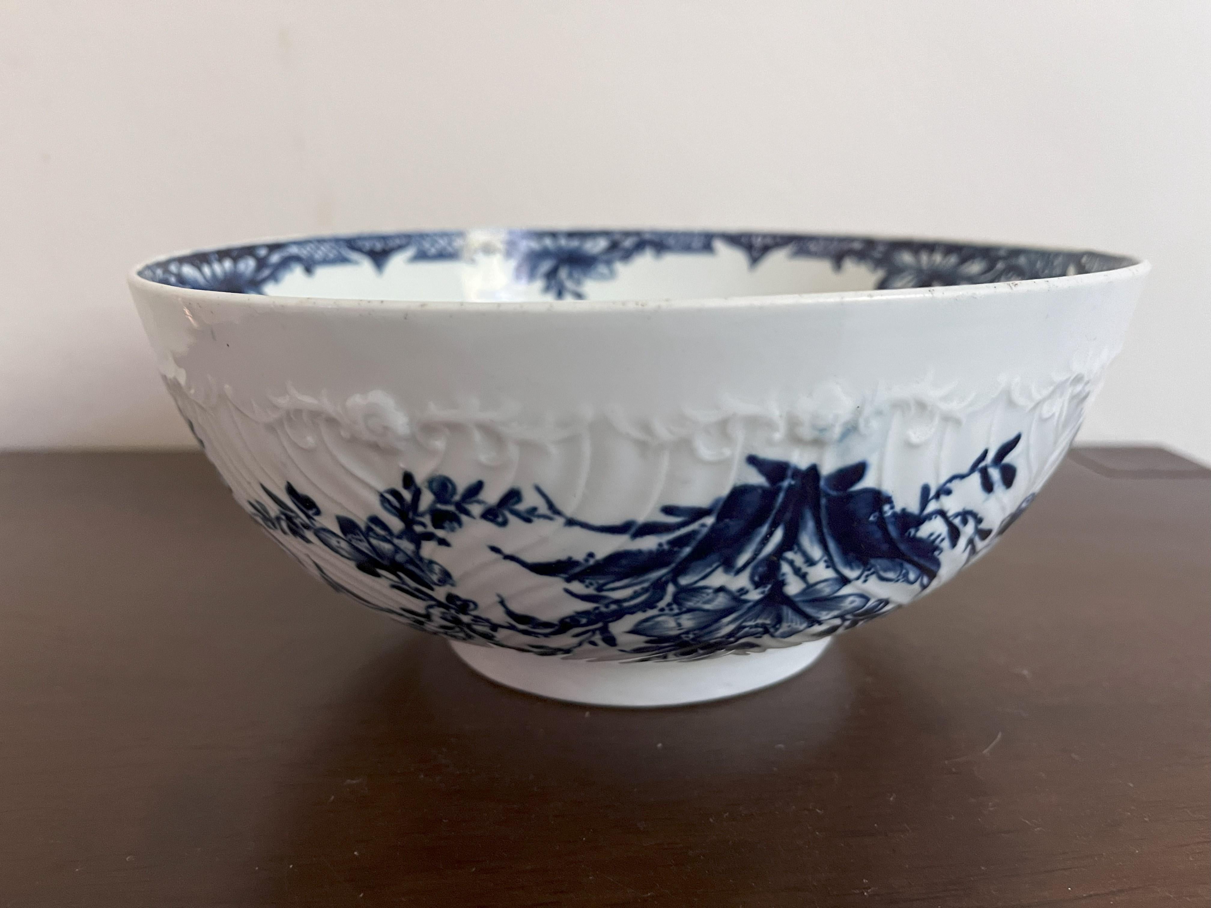 Mid-18th Century Worcester punch bowl, feather moulded floral pattern, circa 1765 For Sale