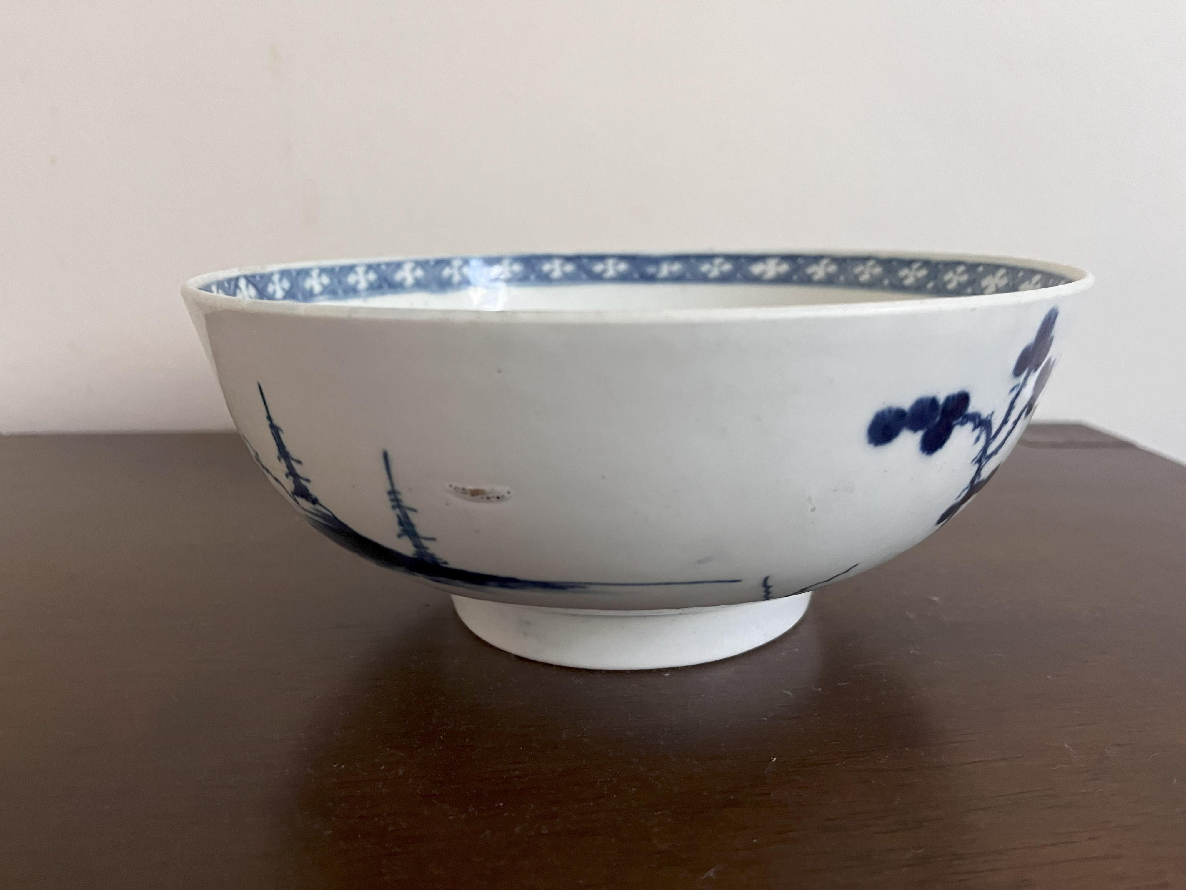 Hand-Crafted Worcester punch bowl, 'Precipice' pattern, 1765 For Sale