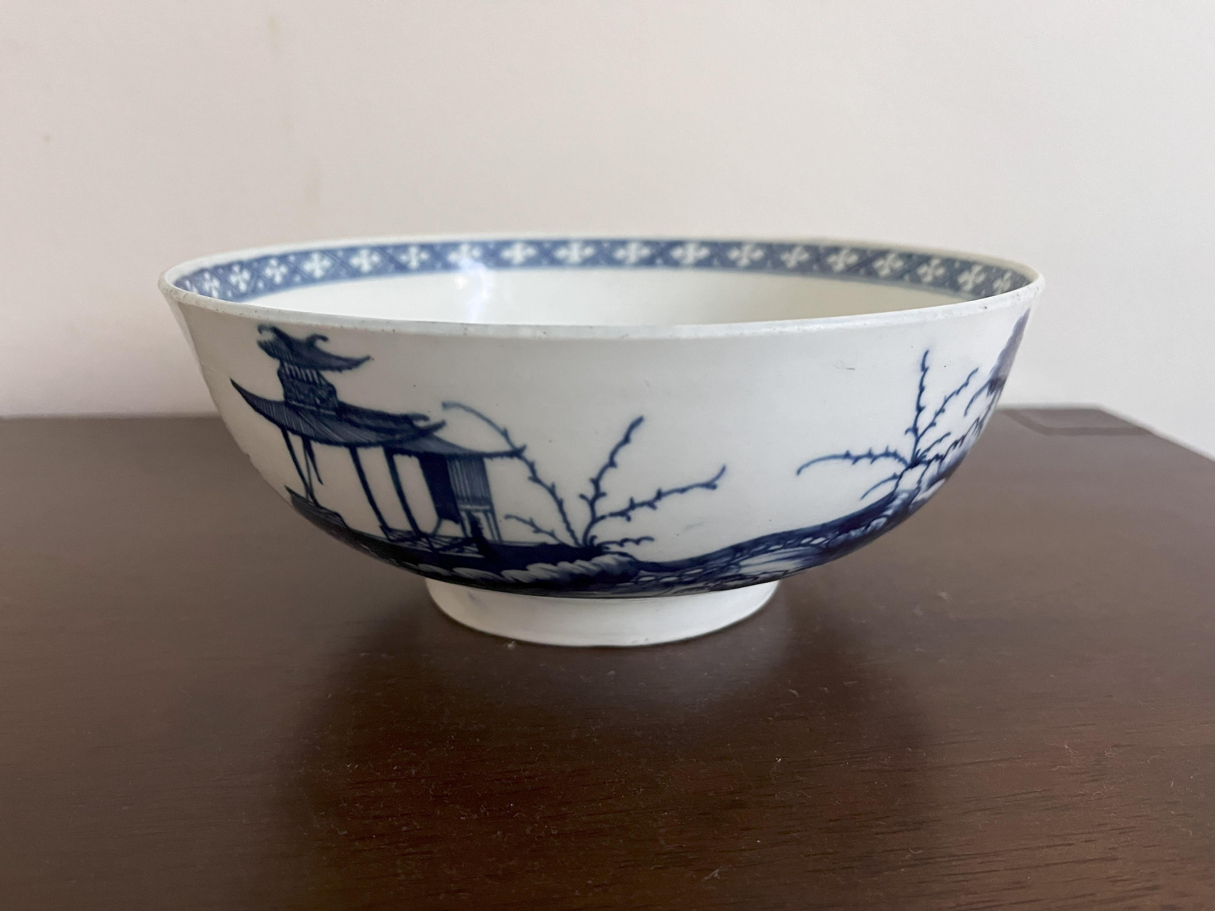 Porcelain Worcester punch bowl, 'Precipice' pattern, 1765 For Sale