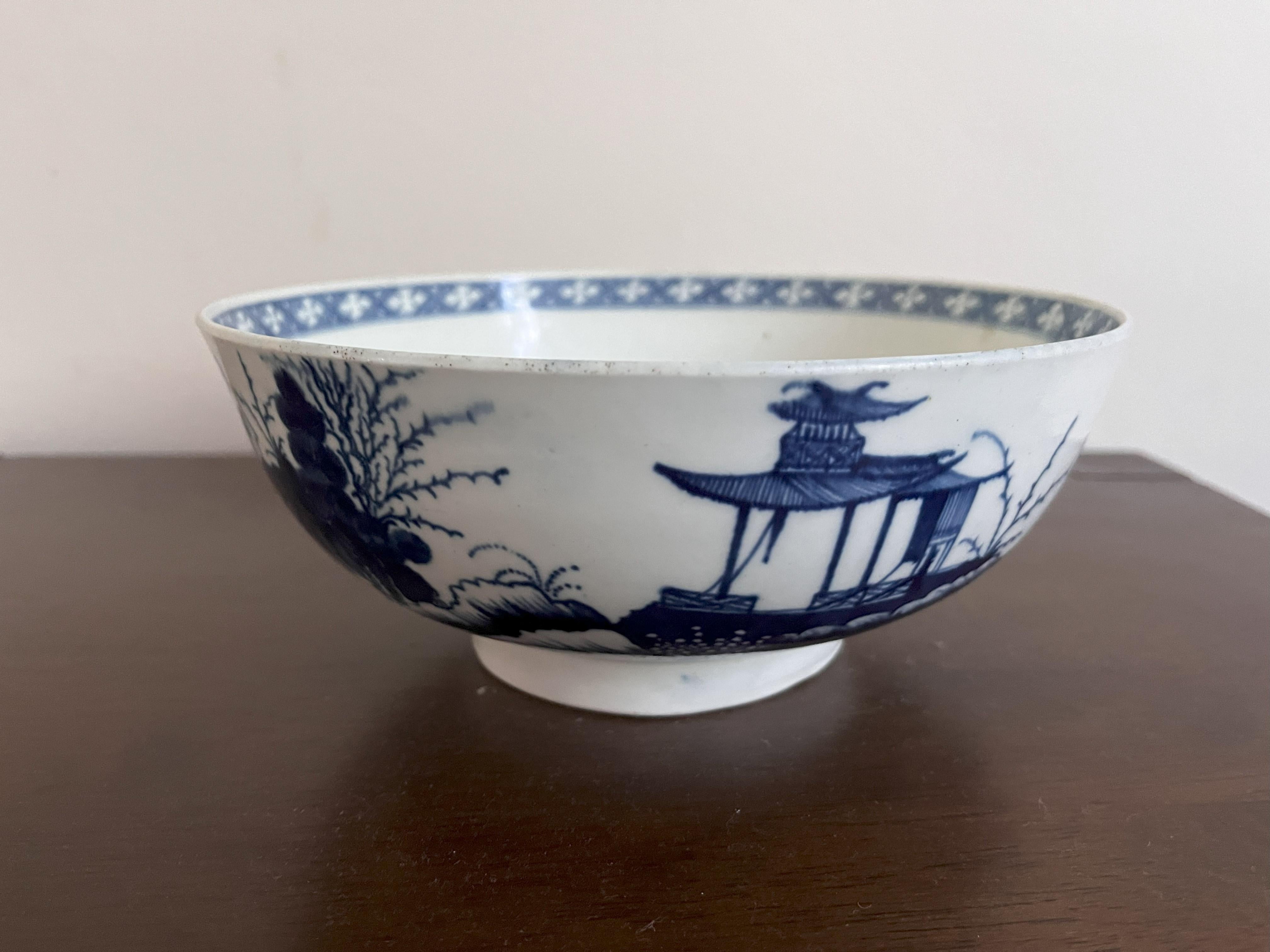 Worcester punch bowl, 'Precipice' pattern, 1765 For Sale 1
