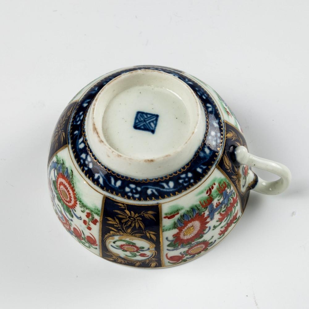 Worcester Queens Pattern Tea Cup and Saucer, circa 1770 1