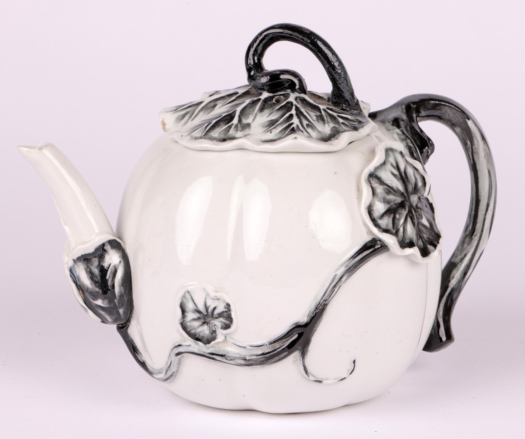Worcester Rare Porcelain Melon Shaped Teapot & Cover For Sale 7