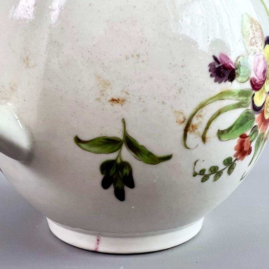 Worcester Small Globular Teapot with Cover, Flower Sprays, ca 1770 9