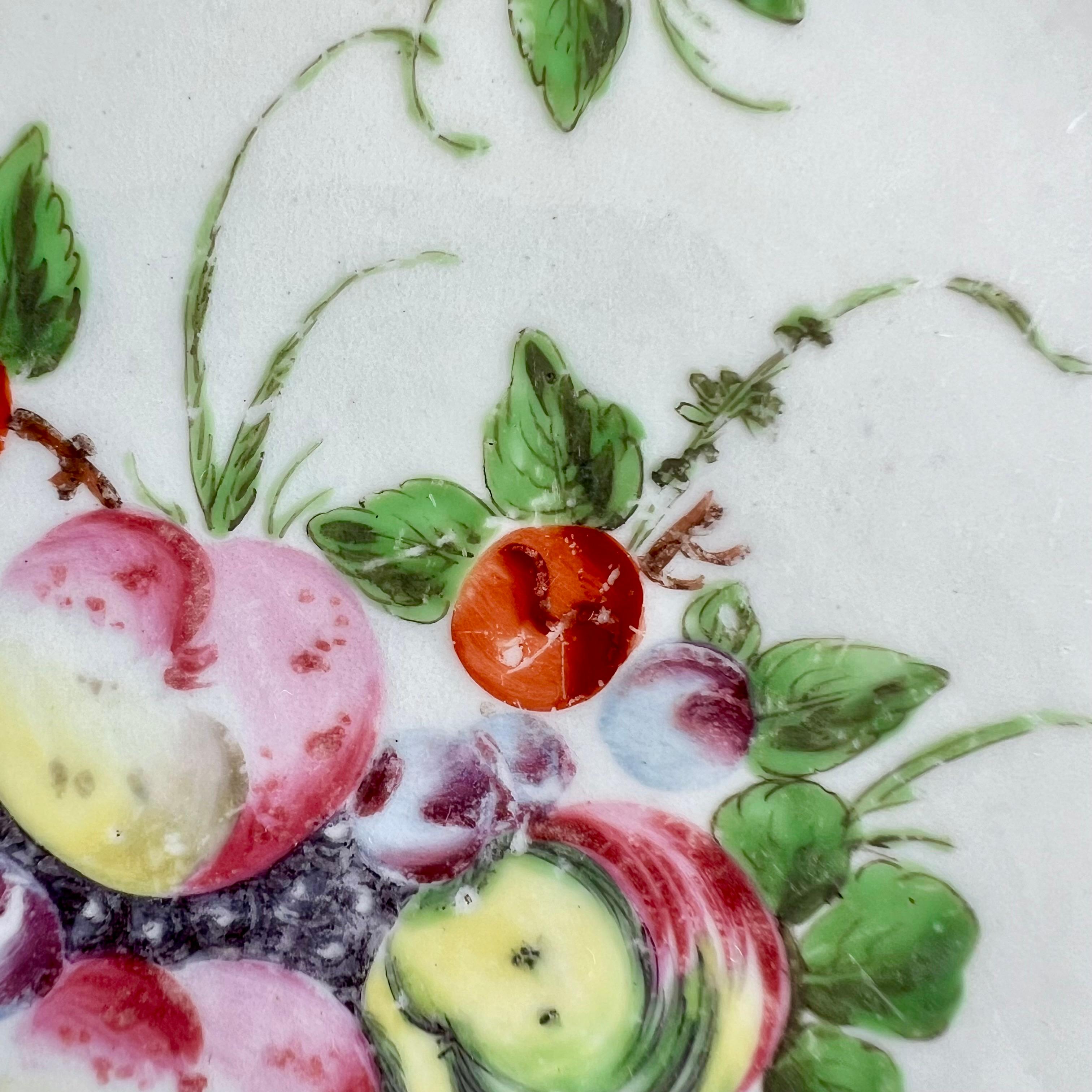 Plato lobulado pequeño Worcester, verde manzana, fruta manchada James Giles, hacia 1770 en venta 3