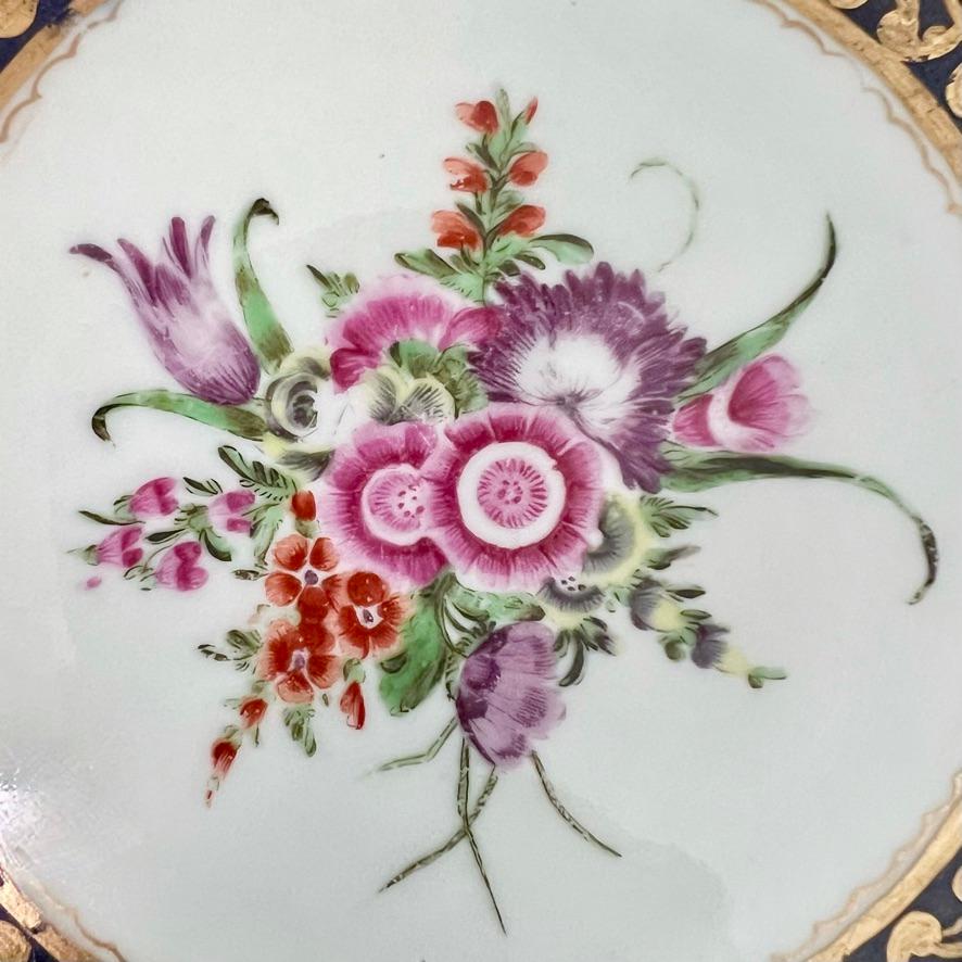 George III Worcester Small Lobed Plate, Wet Blue with Flower Spray, ca 1770