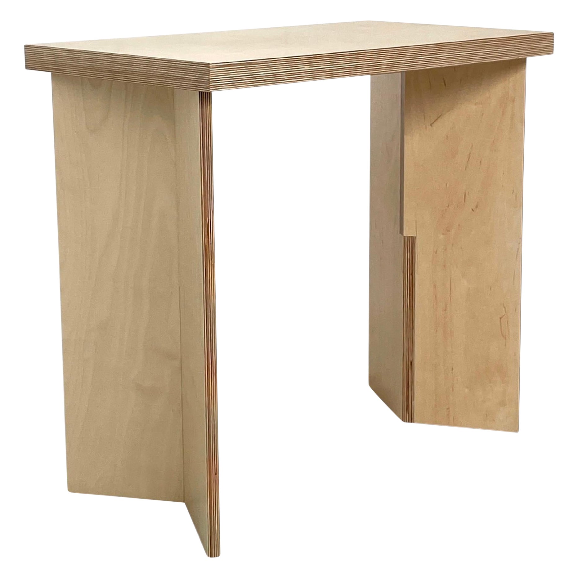 Kleiner Schreibtisch aus Holz von Goons im Angebot bei 1stDibs