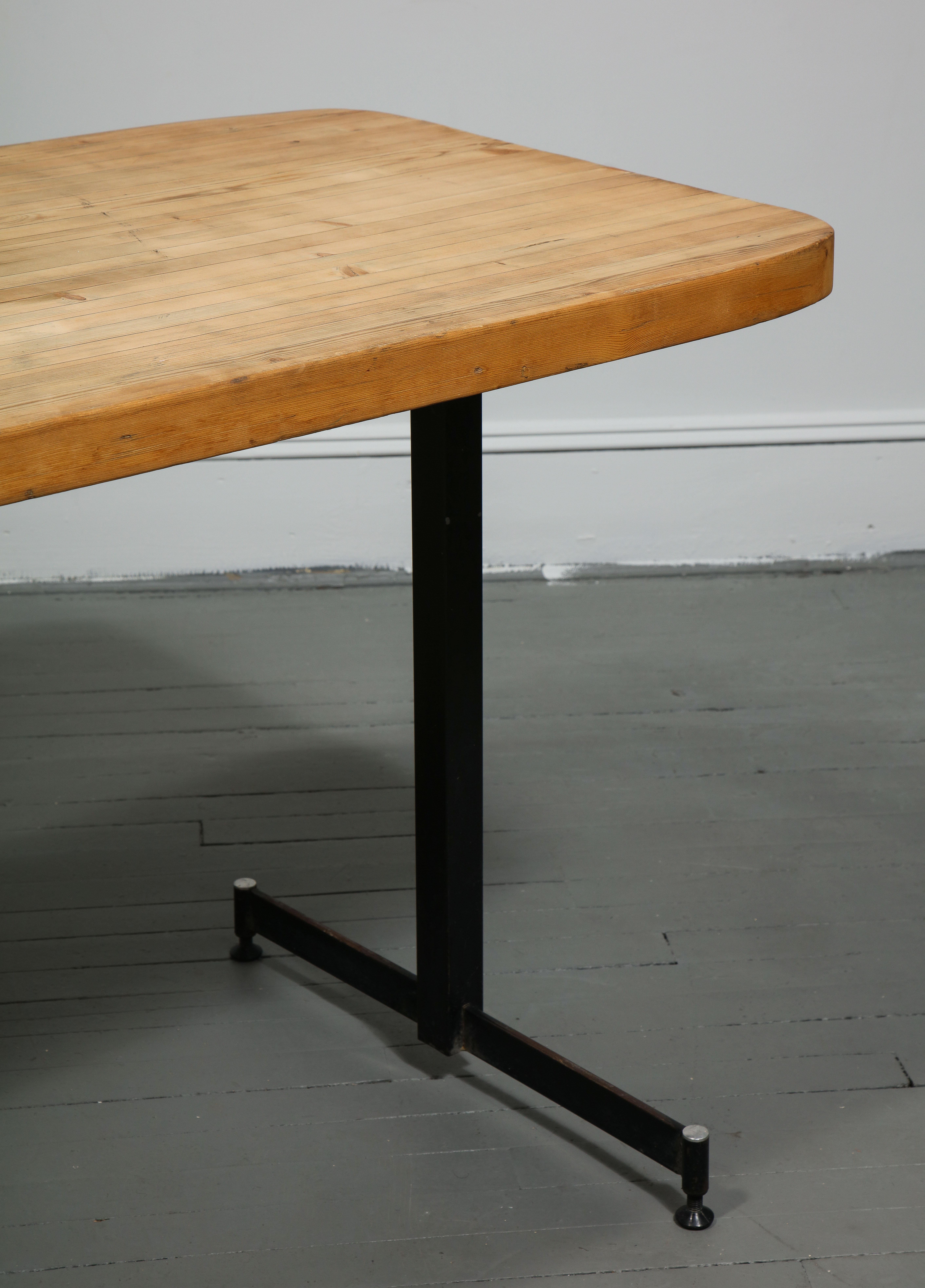 Mid-Century Modern Pine Work Table Attributed to Charlotte Perriand, France, c. 1960s For Sale