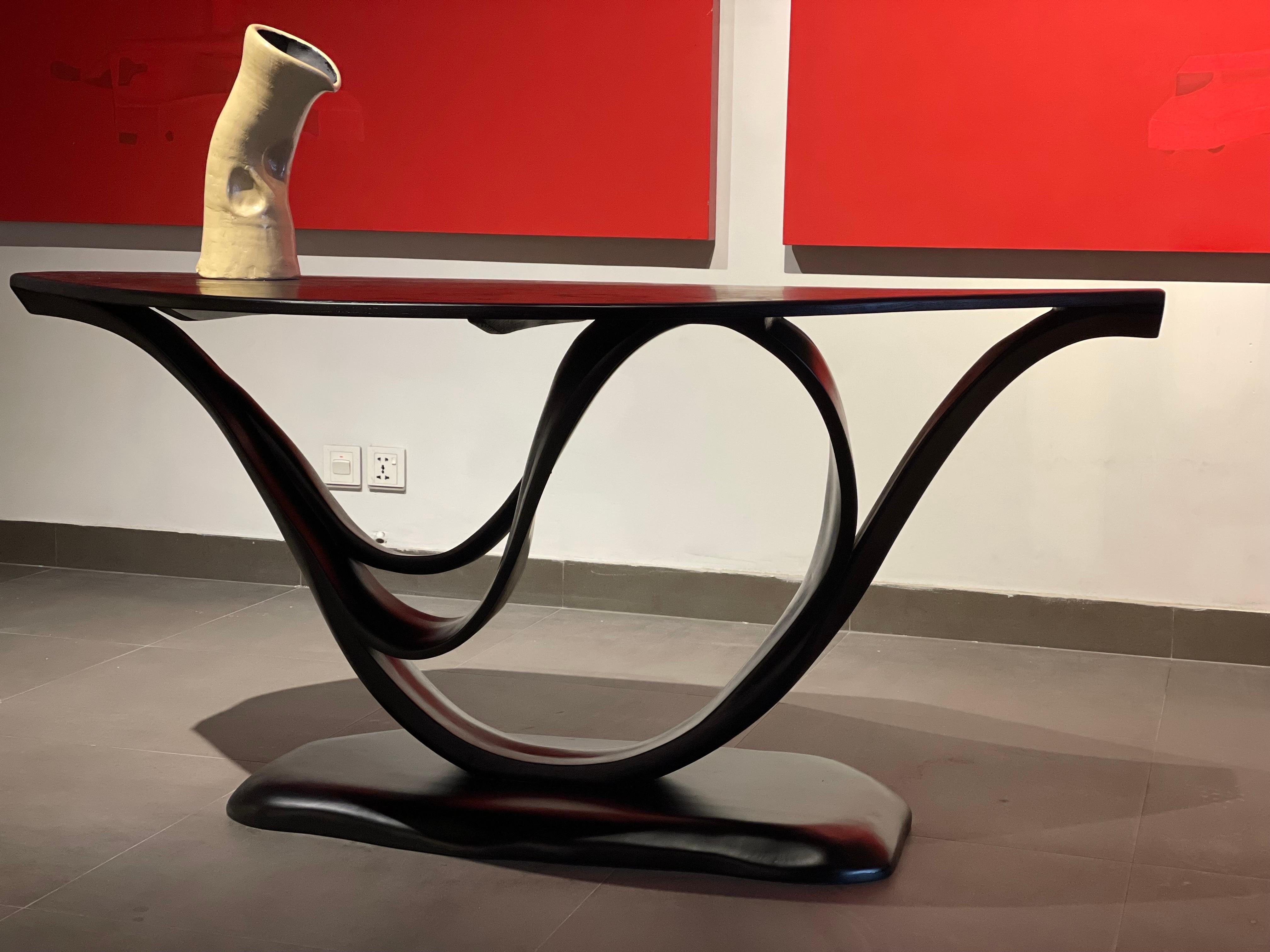 Working Desk No. 1 - Fluentum Series in Ebony by Raka Studio In New Condition For Sale In Cape Girardeau, MO