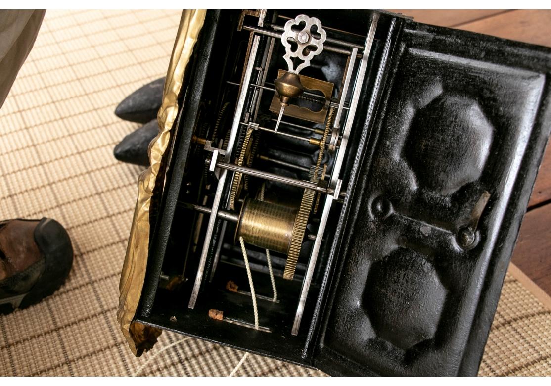 Horloge à boîtier haut Morbier en comtoise française du 19e siècle en activité par Bernard To en vente 8