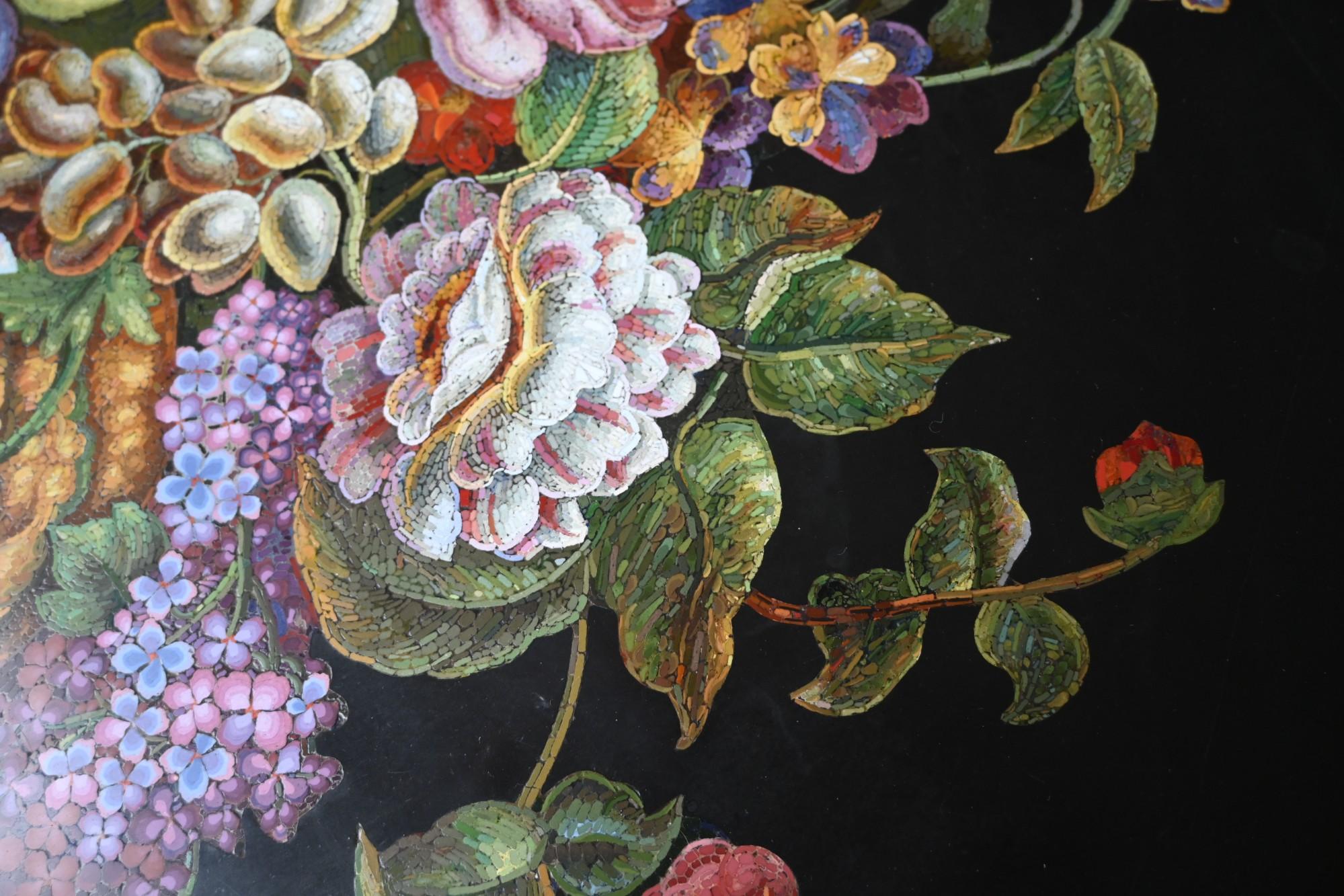 Workshop Of Michelangelo Barberi; Micromosaic Table, 19th Century In Good Condition For Sale In Bilzen, BE