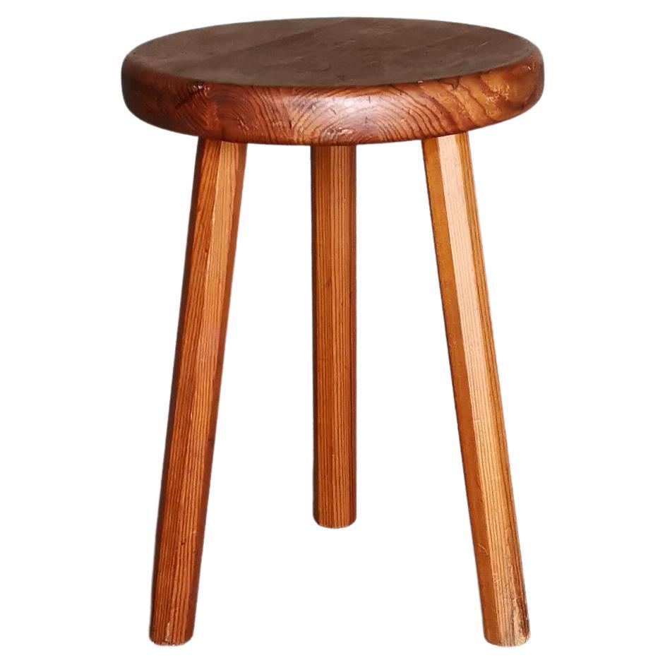 Workshop stool, solid pine, octagonal legs, Sweden 1940s, Beautiful dark patina. For Sale