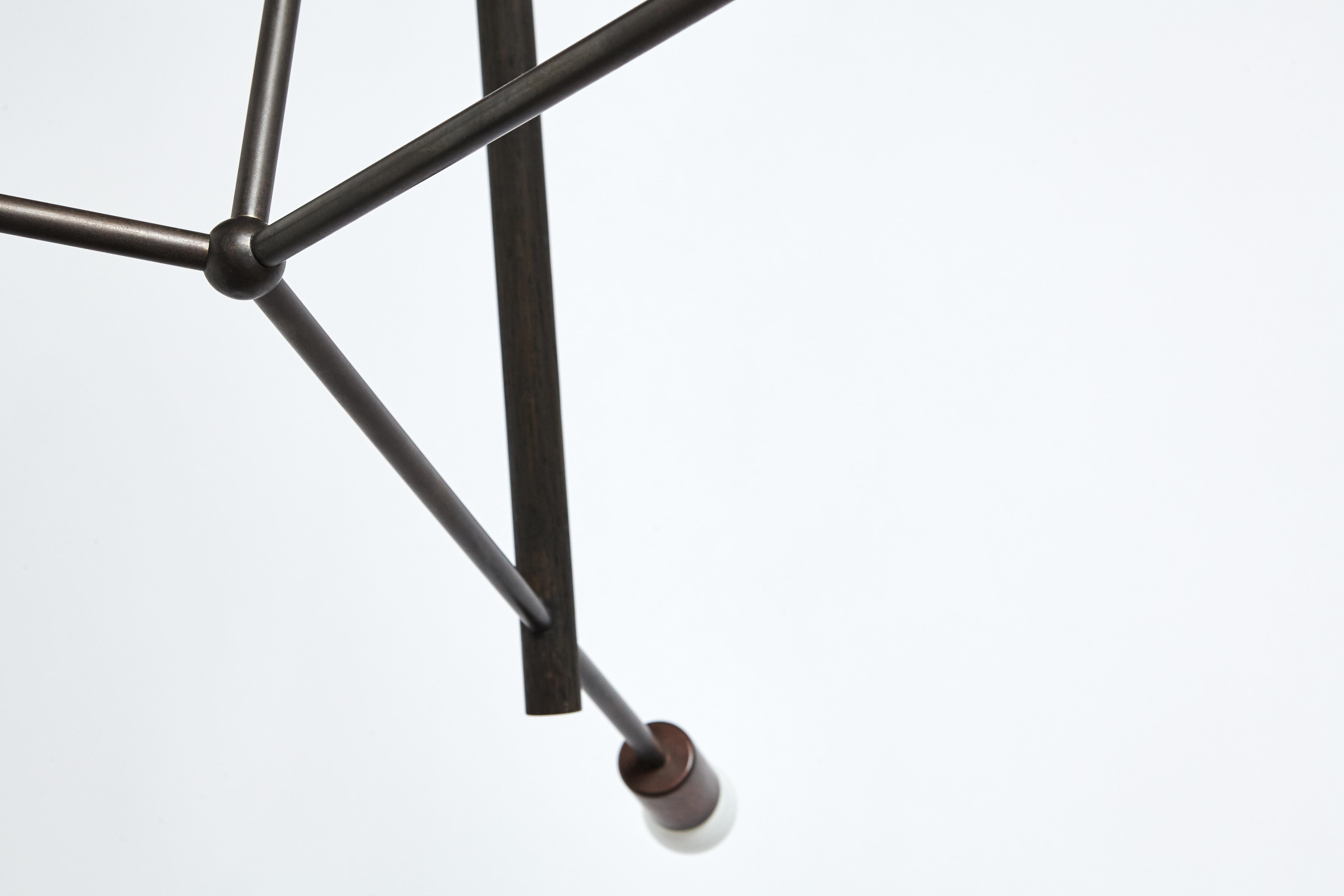 Legno Workstead Lodge Lampadario Tre in frassino ossidato e acciaio annerito in vendita