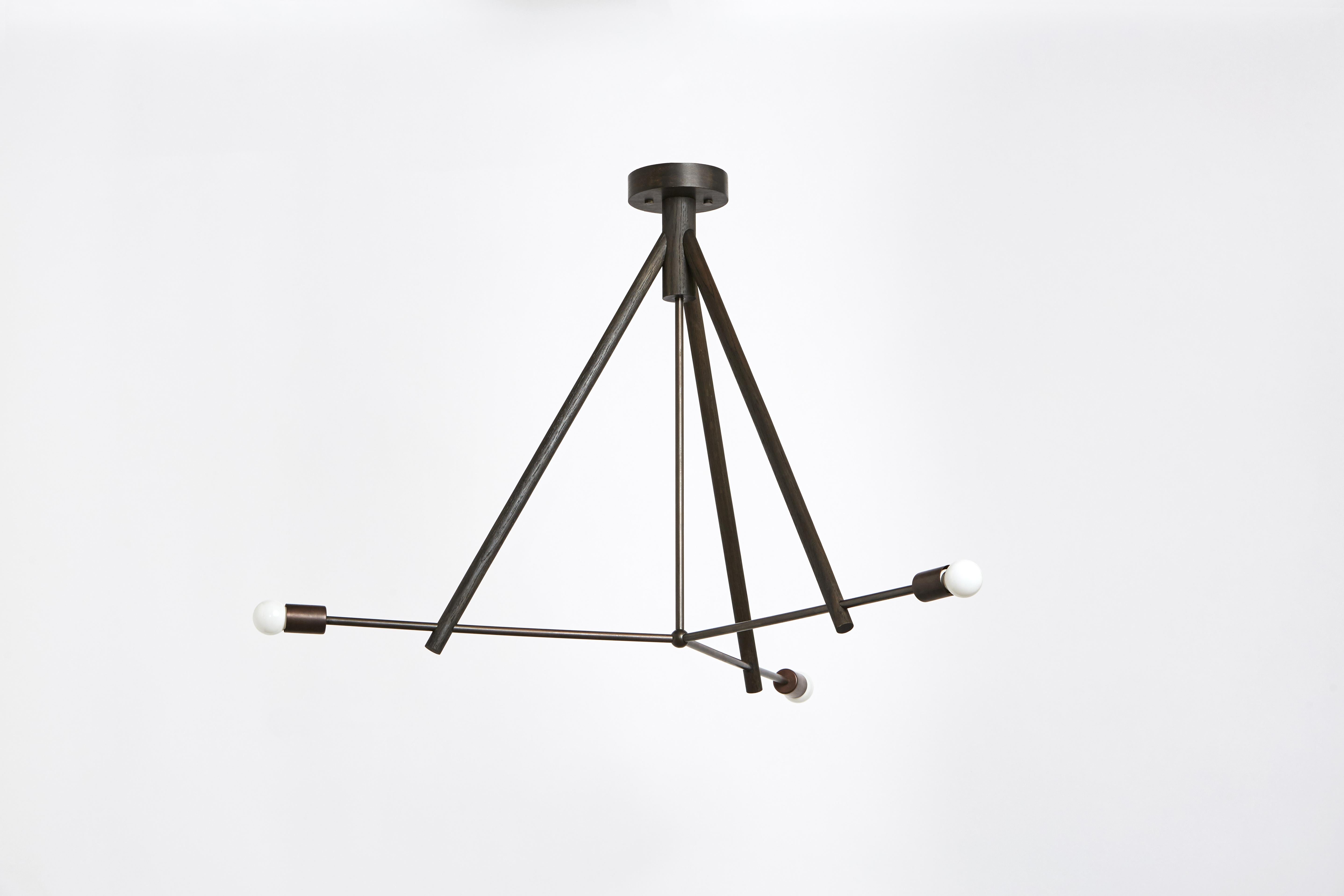 Workstead Lodge Lampadario Tre in frassino ossidato e acciaio annerito in vendita 2