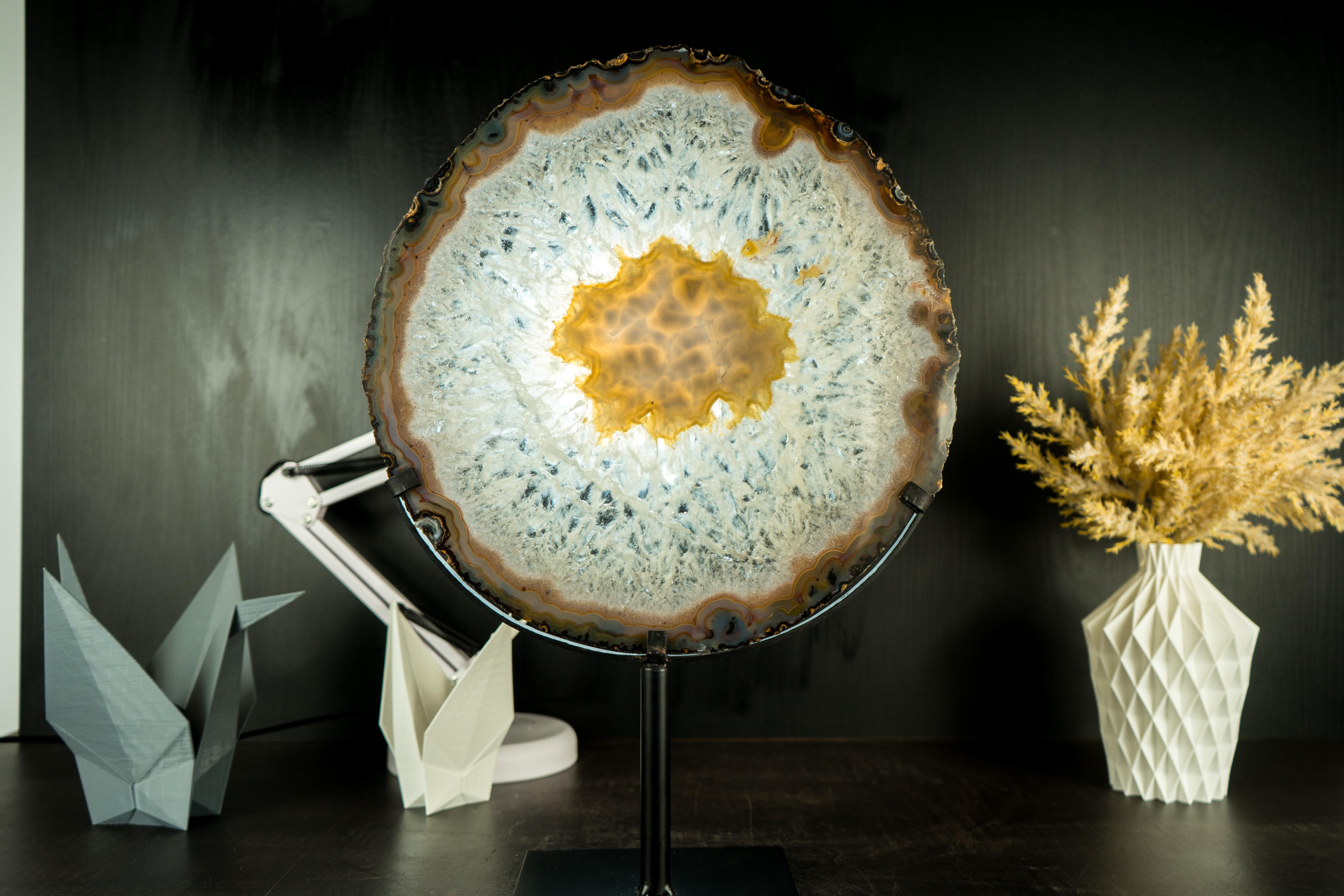 A Rare, Natural Masterpiece: A Large Lace Agate Slice with a Clear Quartz Interior, Perfect Bandings and Colorful Chalcedony

▫️ Description

An agate slice that embodies the utmost in beauty, rarity, and perfection. This gallery-grade large agate