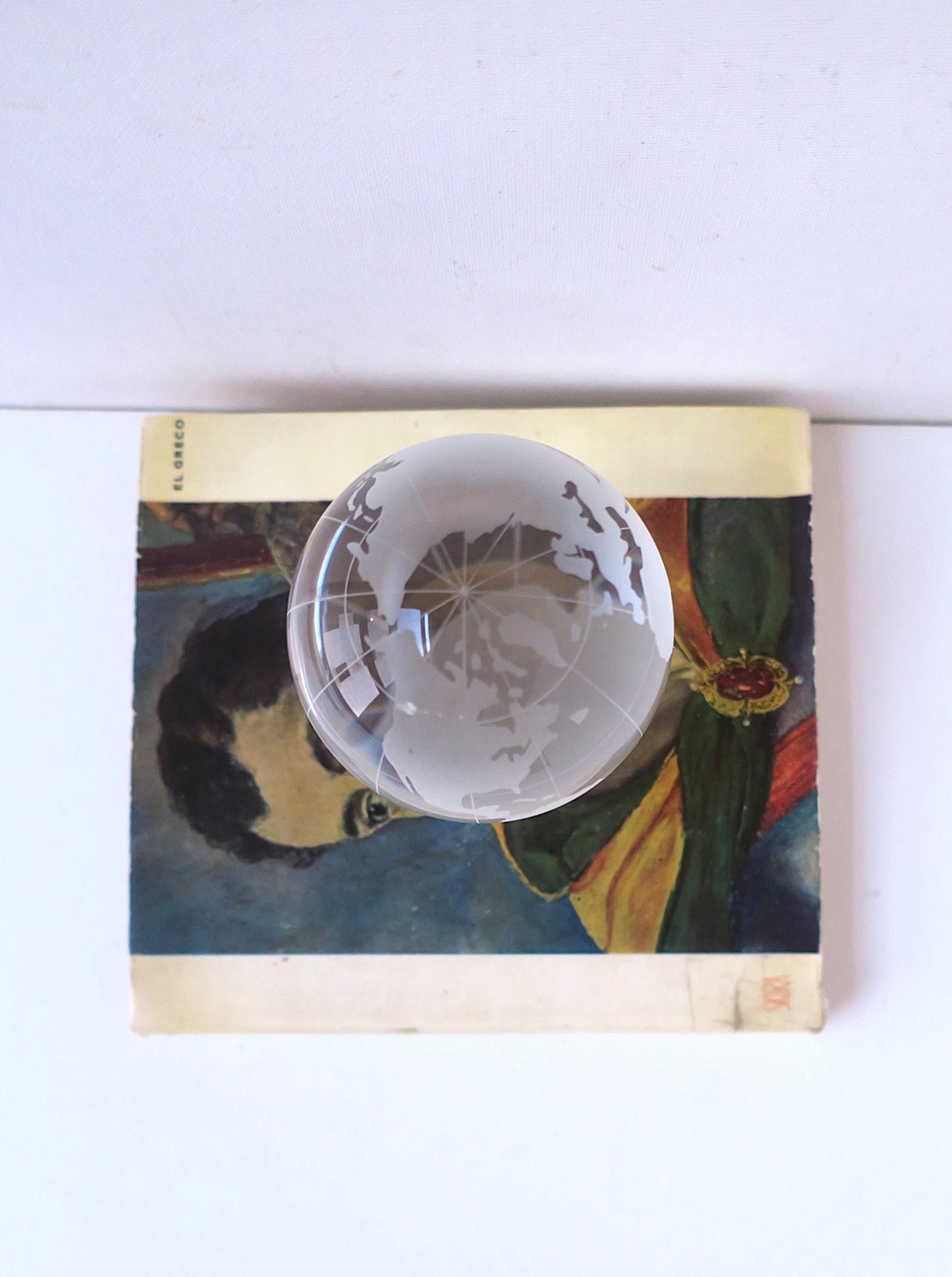 Cristallo Globo del mondo in cristallo in vendita