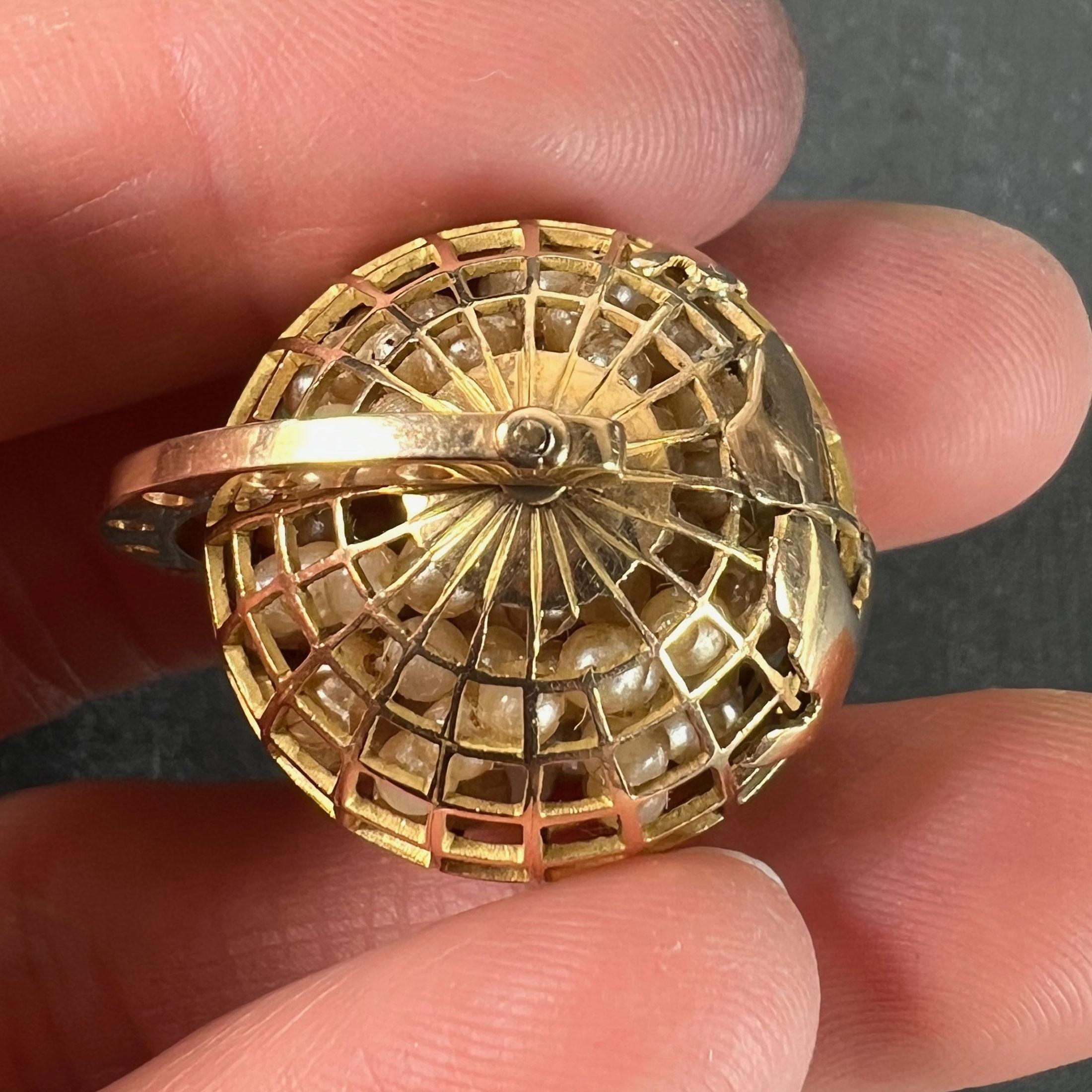 World Globe Italy, pendentif breloque imitiation en or jaune 18 carats avec perles en vente 8