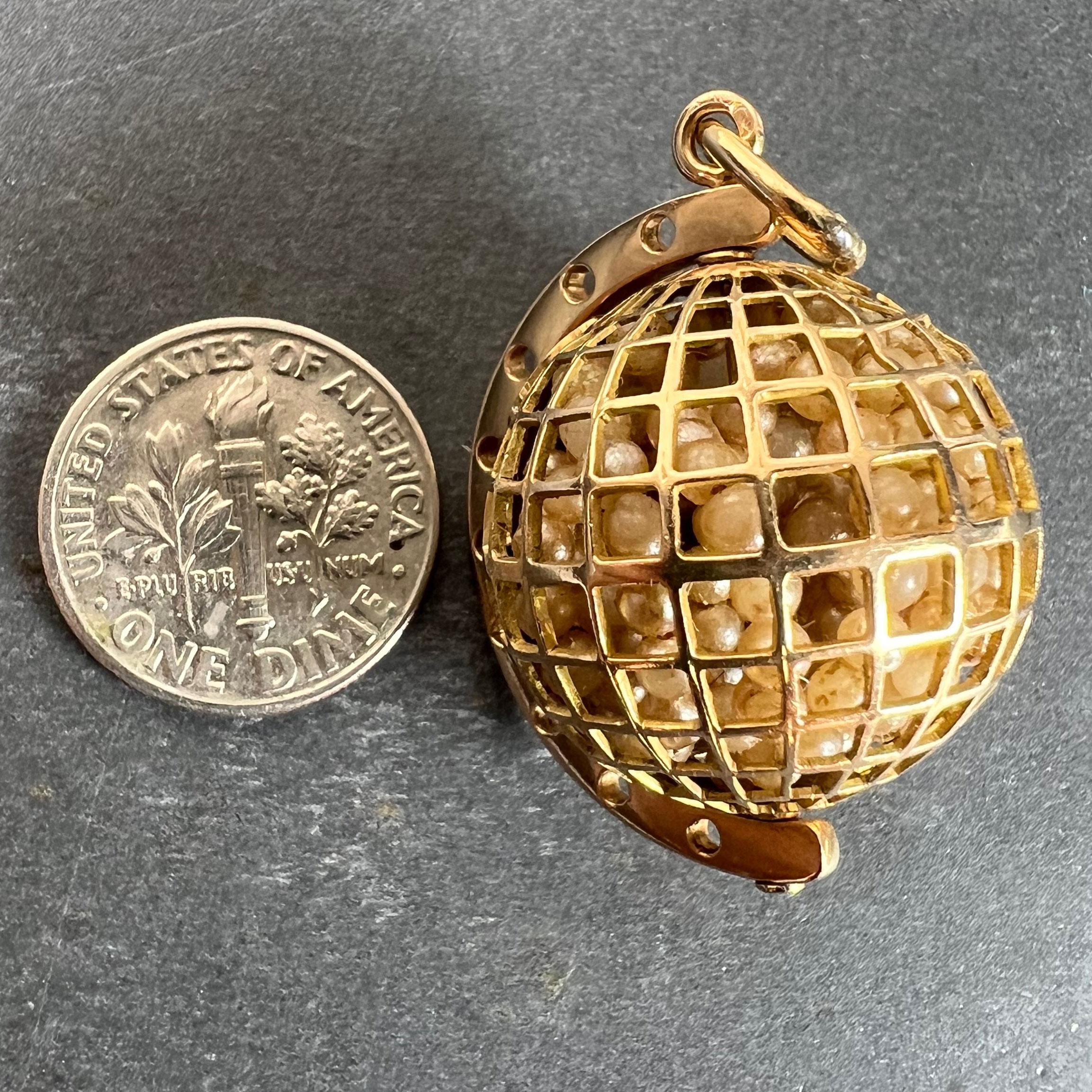 World Globe Italy, pendentif breloque imitiation en or jaune 18 carats avec perles en vente 11