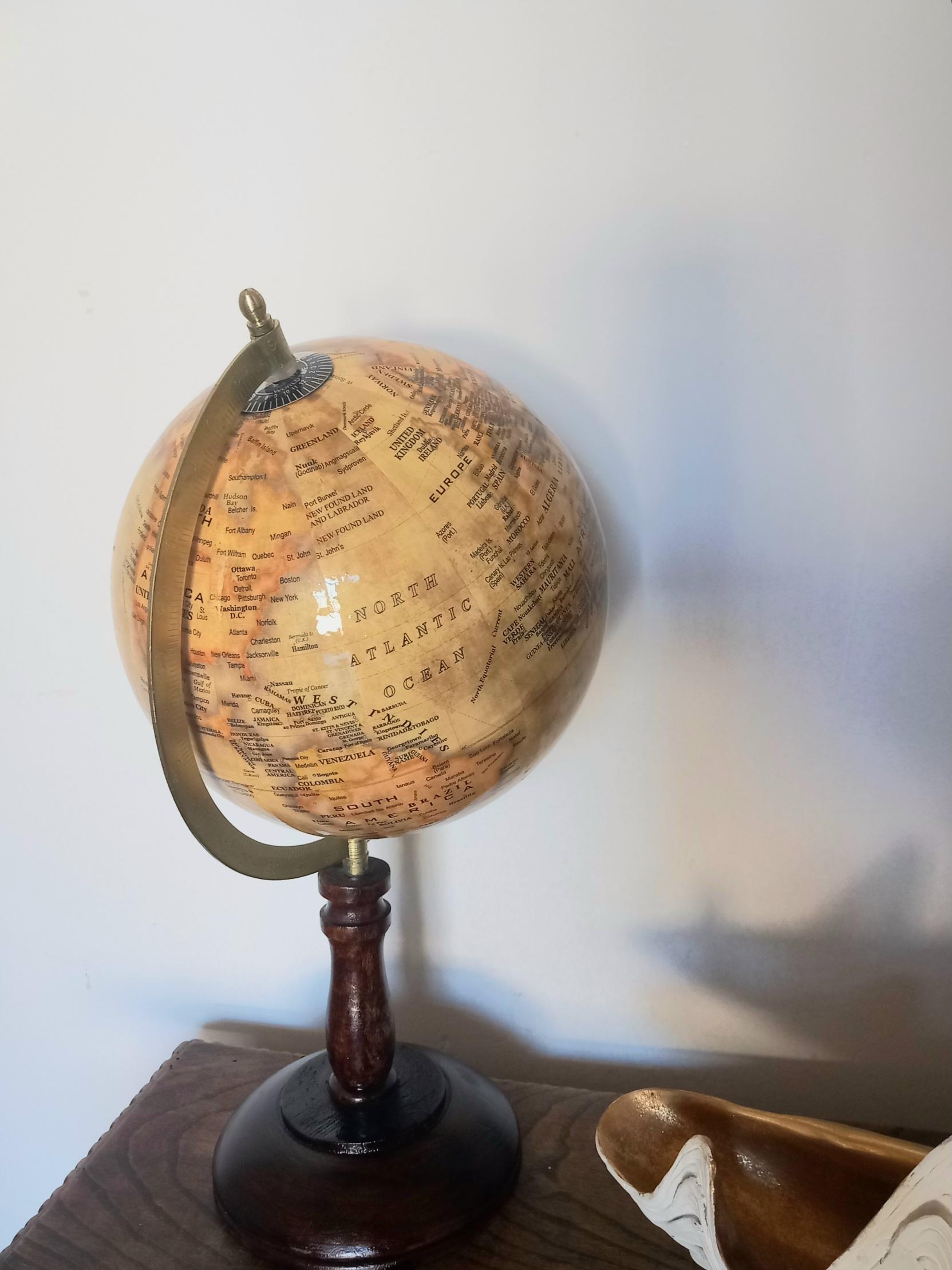 World Globe With Wooden Foot, and Brass 20th Century For Sale 1