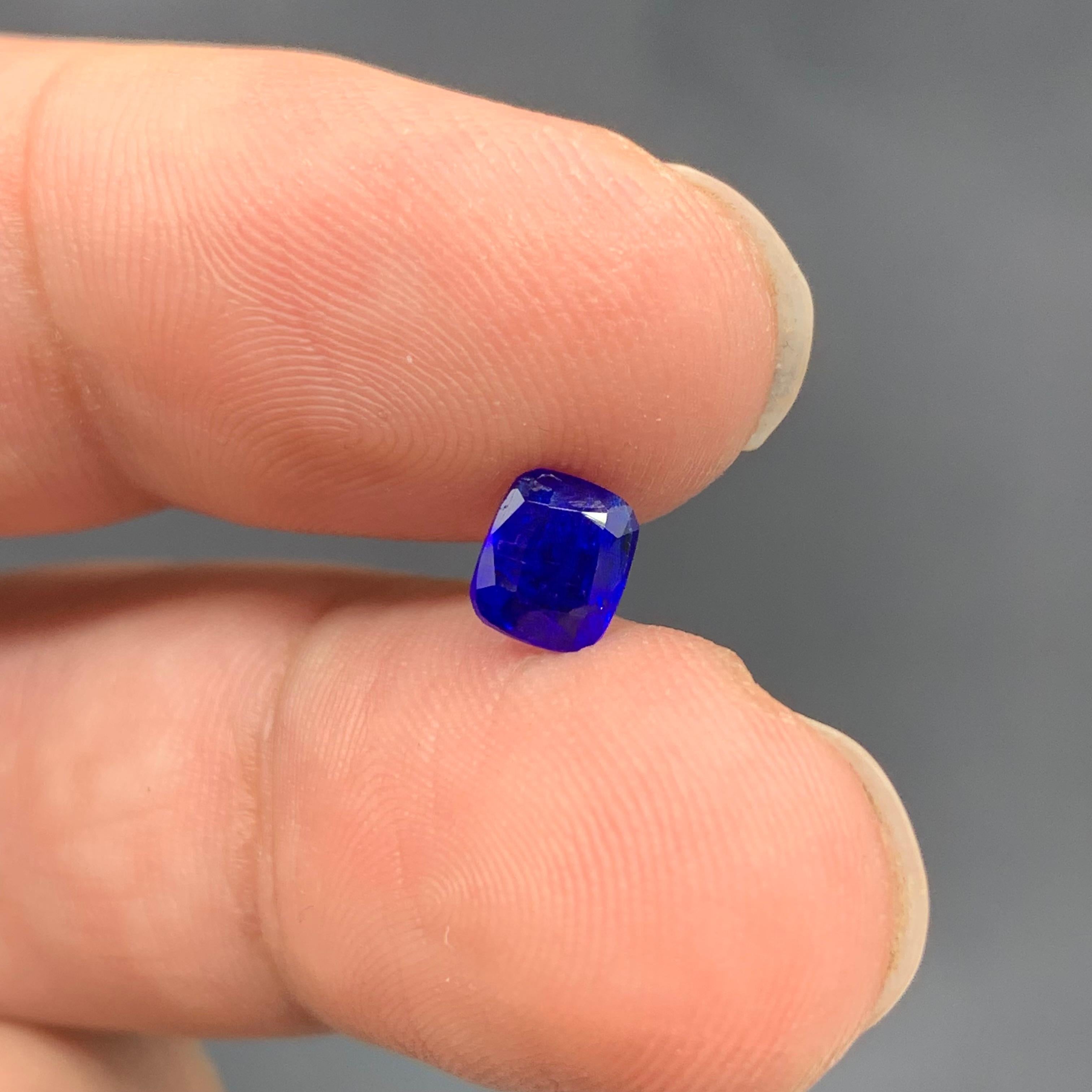 World Rarest 0.55 Carats Natural Loose Blue Haüyne / Haüynite Colour Change Gem For Sale 5