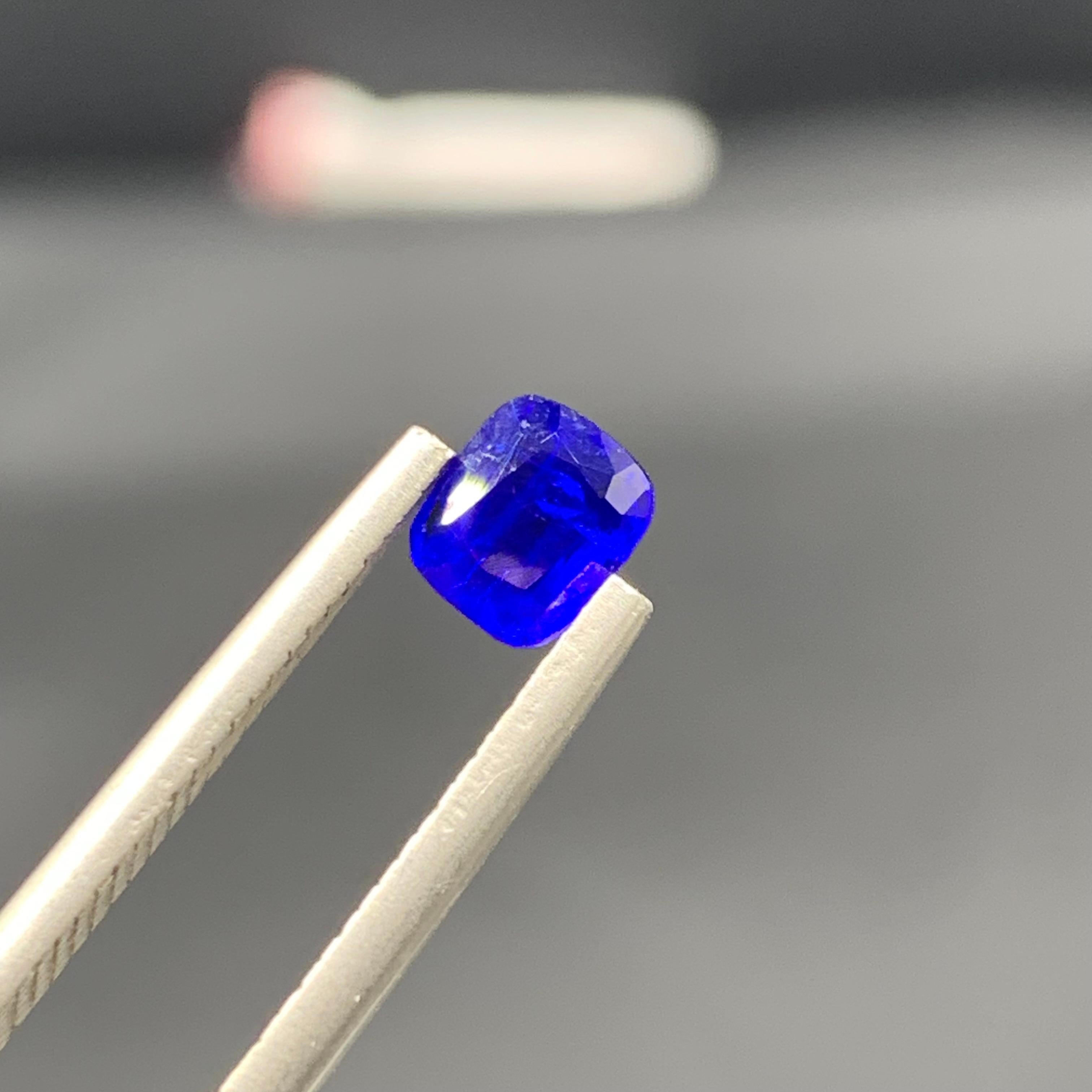 Women's or Men's World Rarest 0.55 Carats Natural Loose Blue Haüyne / Haüynite Colour Change Gem For Sale