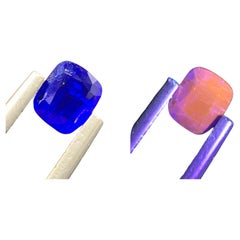 Gema de cambio de color Haüyne / Haüynita suelta azul natural de 0,55 quilates, la más rara del mundo
