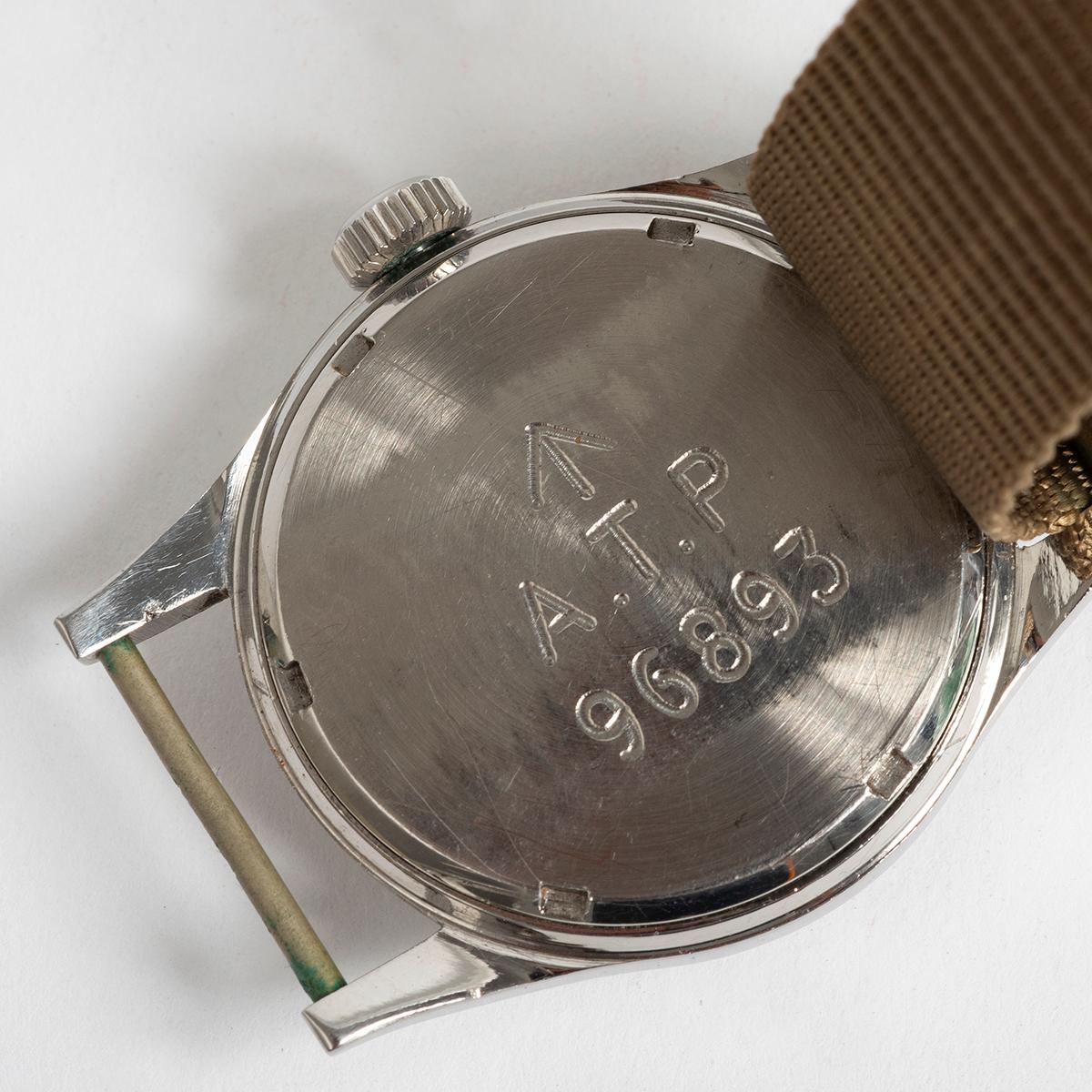 World War 2 era Ebel ATP (Army Trade Pattern/ Army Time Piece) Wristwatch. für Damen oder Herren im Angebot