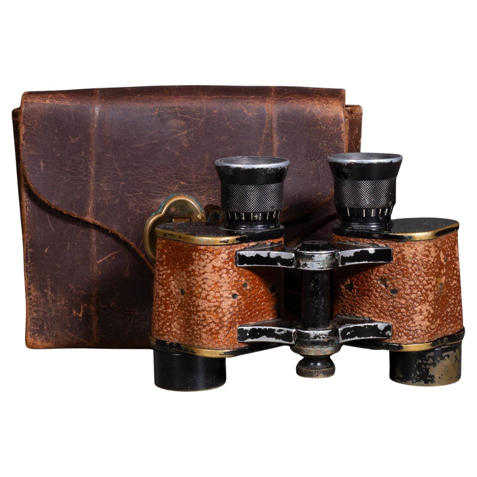 A.I.C.C. Jumelles et étui en cuir datant de l'époque de la Seconde Guerre mondiale C.C.