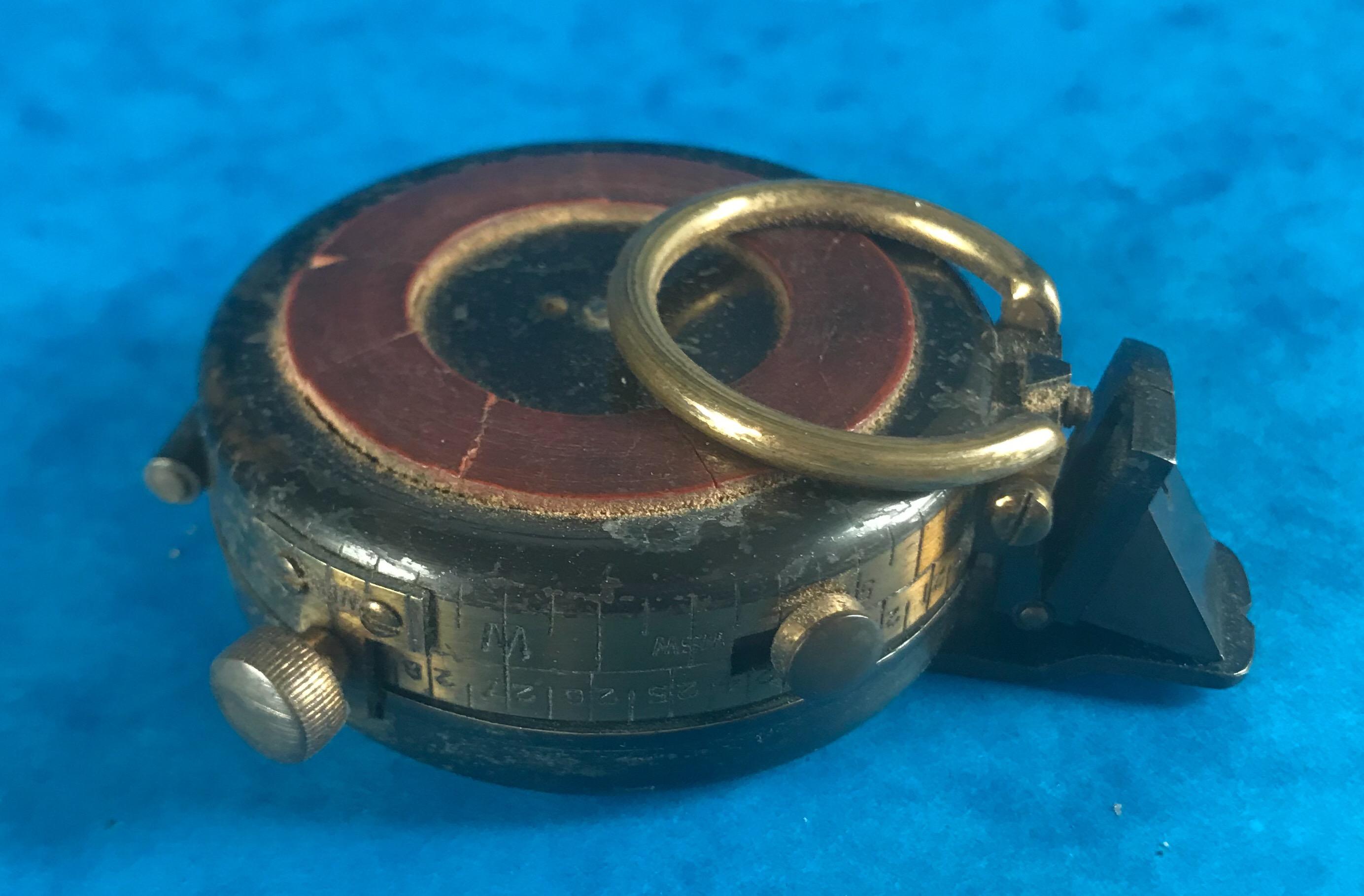 World War One 1918 Military Compass with Its Original Case 5