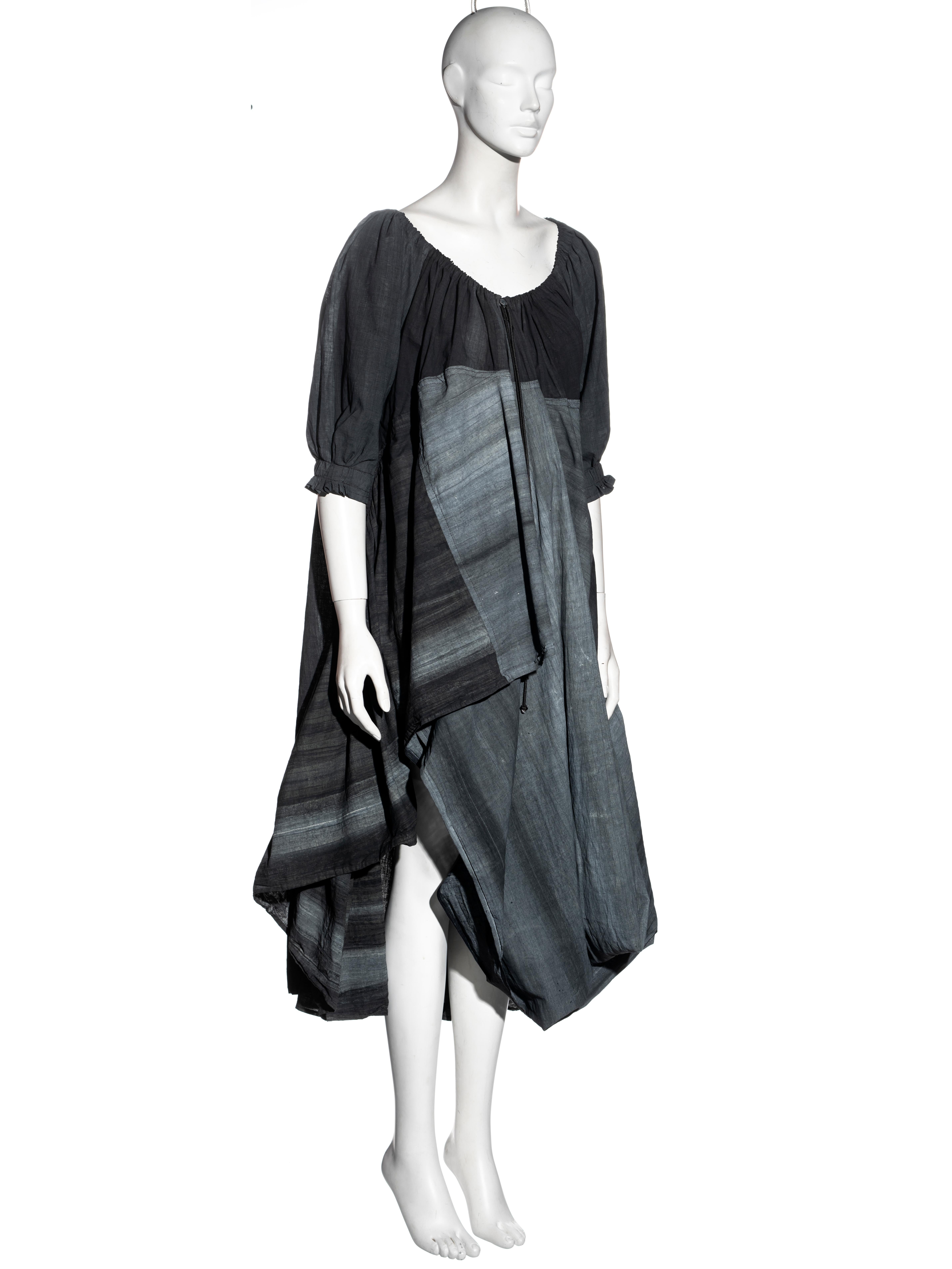 Worlds End by Vivienne Westwood and Malcolm McLaren grey smock dress, ss 1983 In Good Condition For Sale In London, GB
