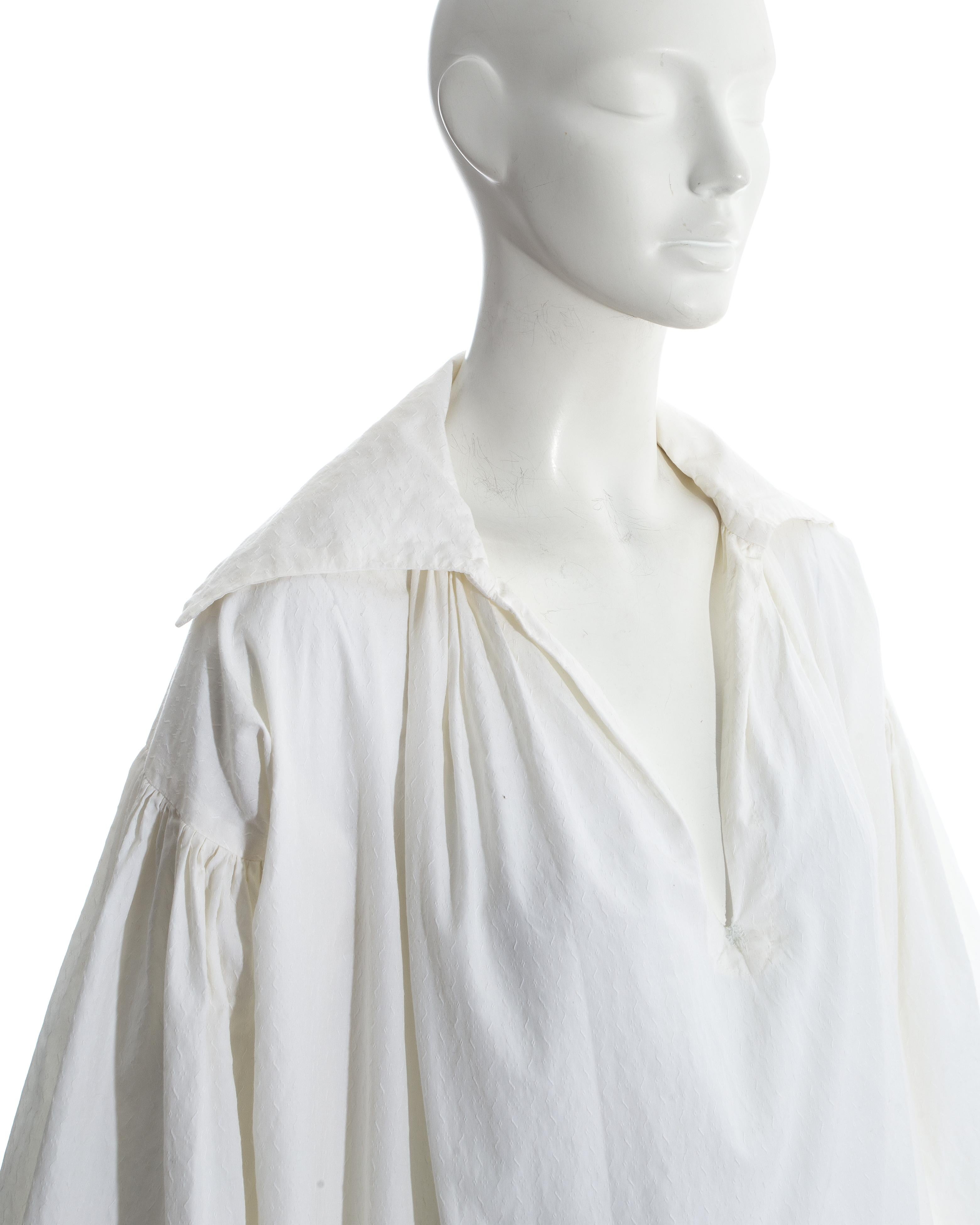 Worlds End 'Pirates' white cotton jacquard oversized blouse, fw 1981 In Good Condition For Sale In London, London