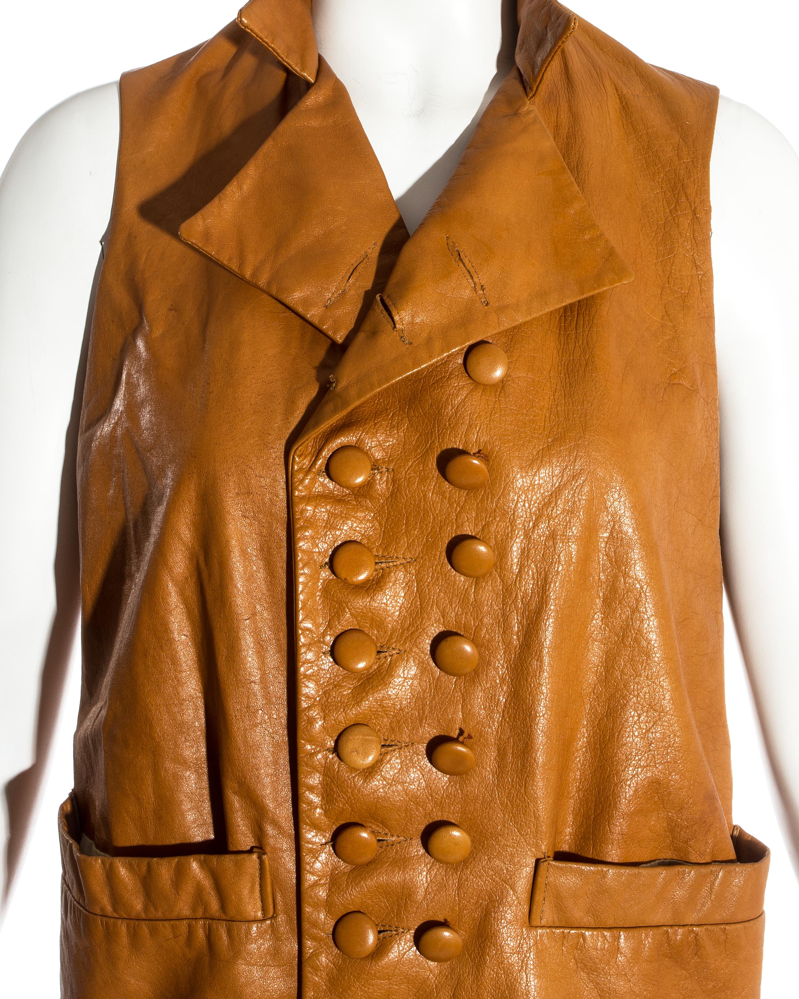 Marron Worlds End gilet « Pirates » à double boutonnage en cuir havane, automne-hiver 1981 en vente