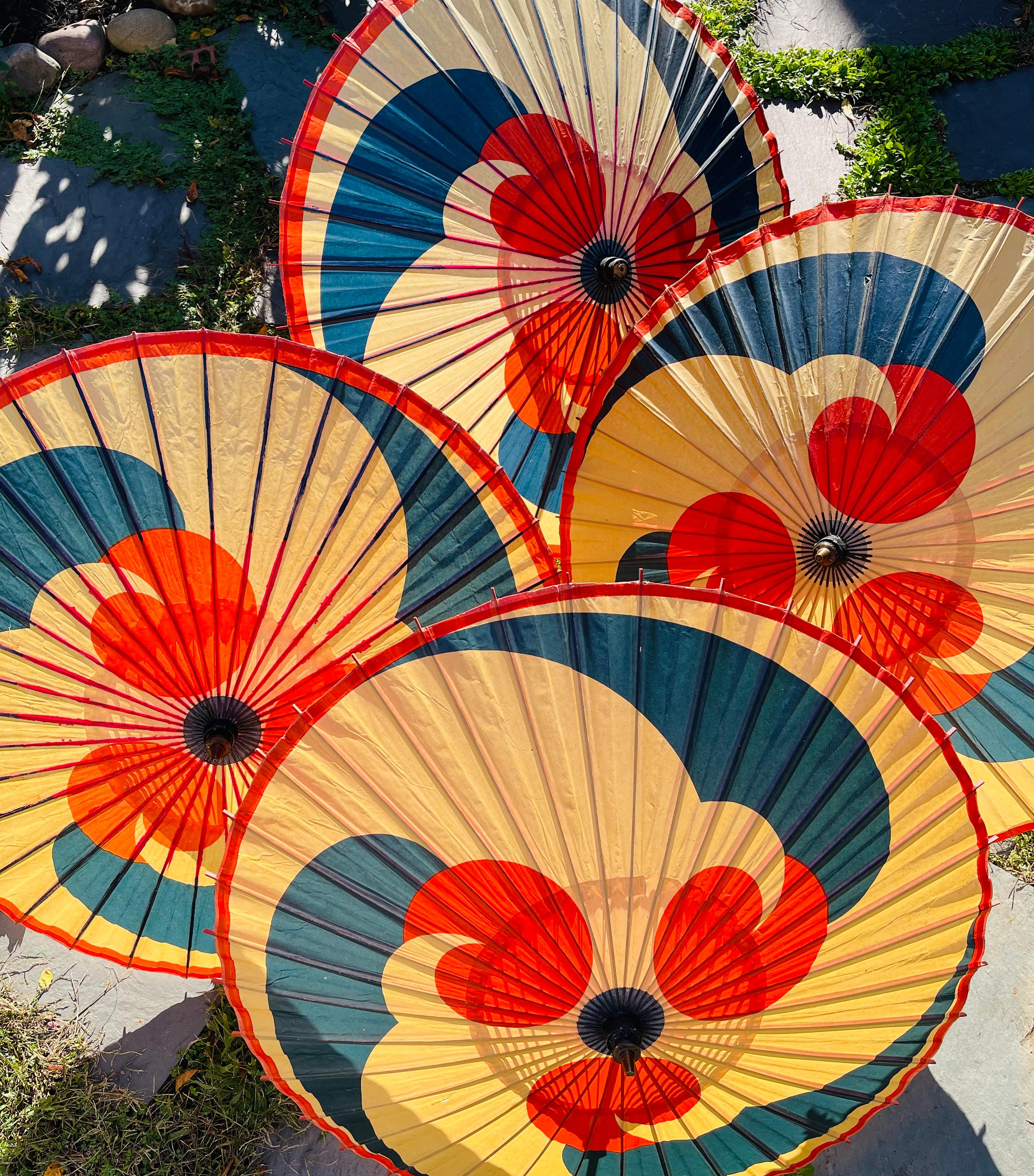 Lampadaire en bambou ''World's Fair'' avec abat-jour en forme de parasol par Christopher Tennant Neuf - En vente à Brooklyn, NY