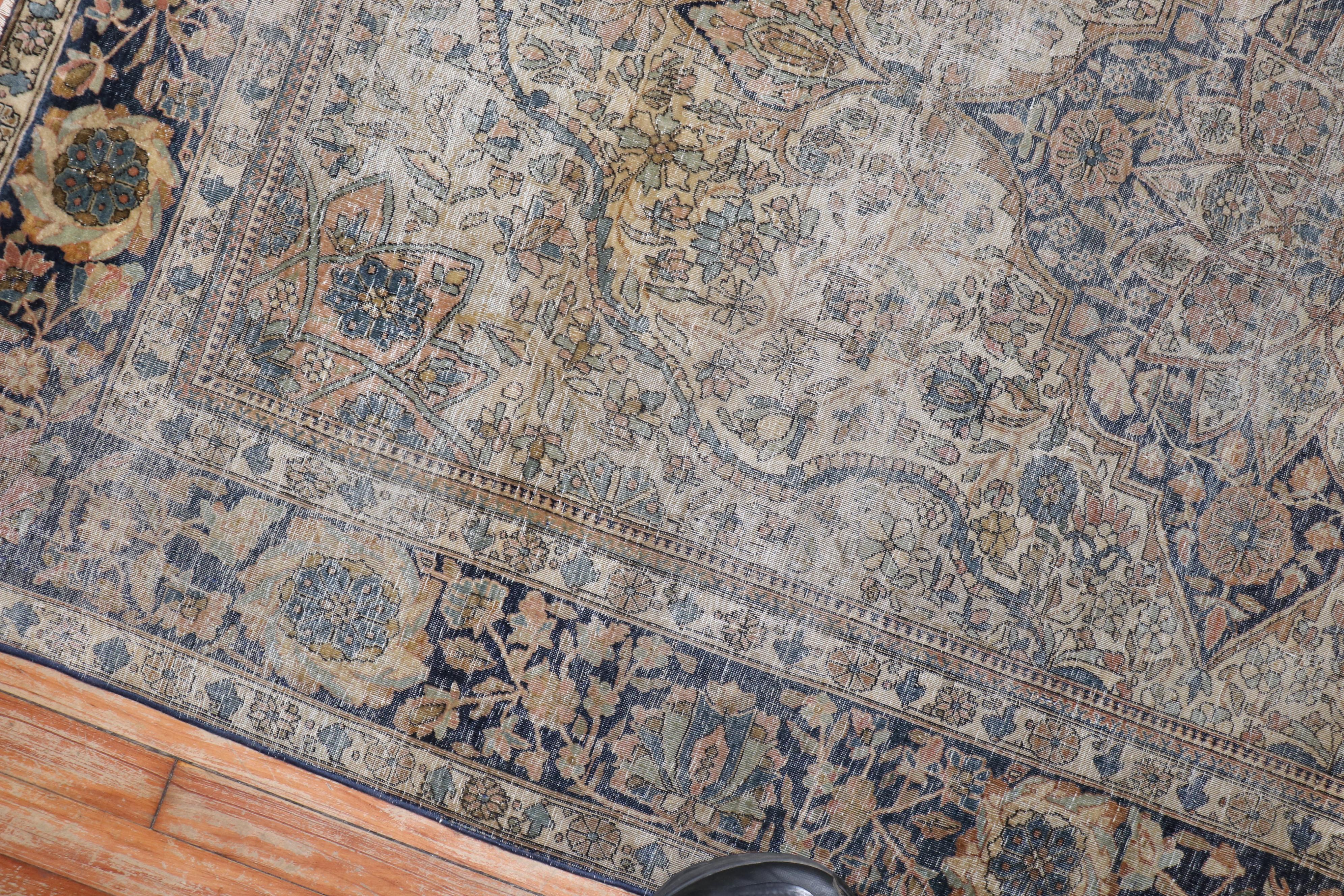 Worn 19th Century Antique Mohtasham Kashan Rug In Distressed Condition For Sale In New York, NY
