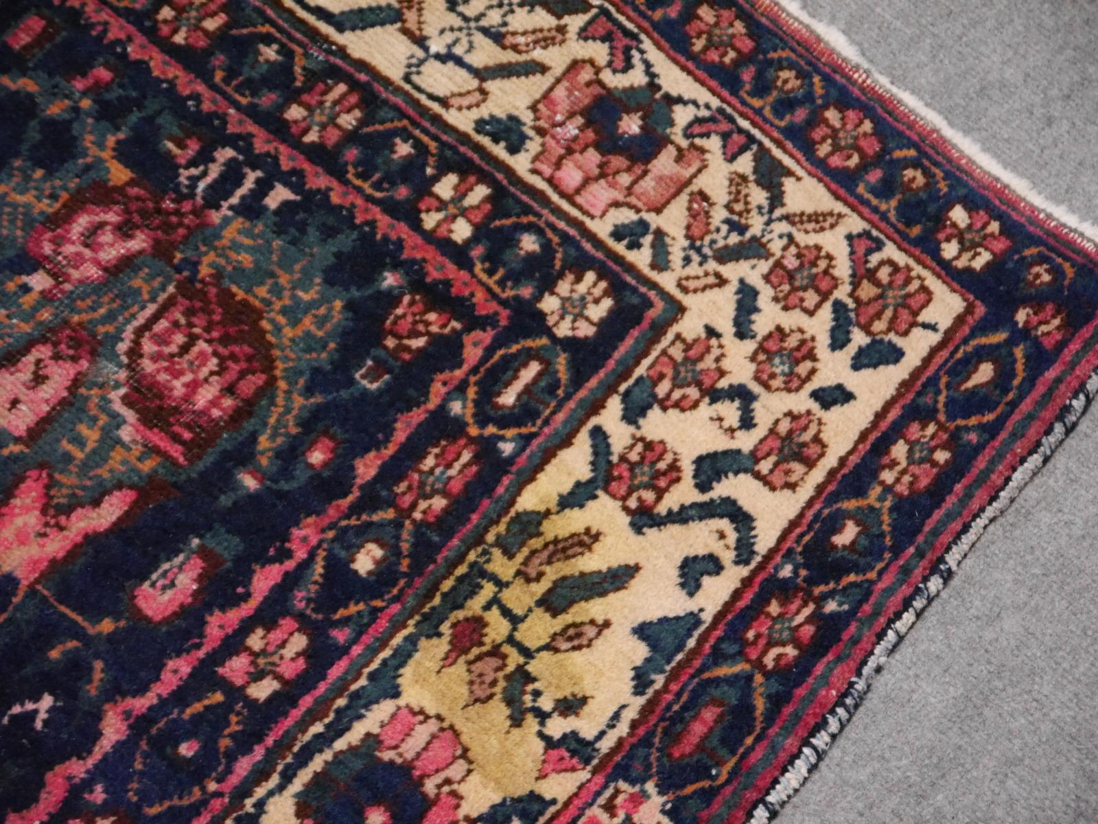 getragener Vintage-Teppich im Used-Look im Angebot 8