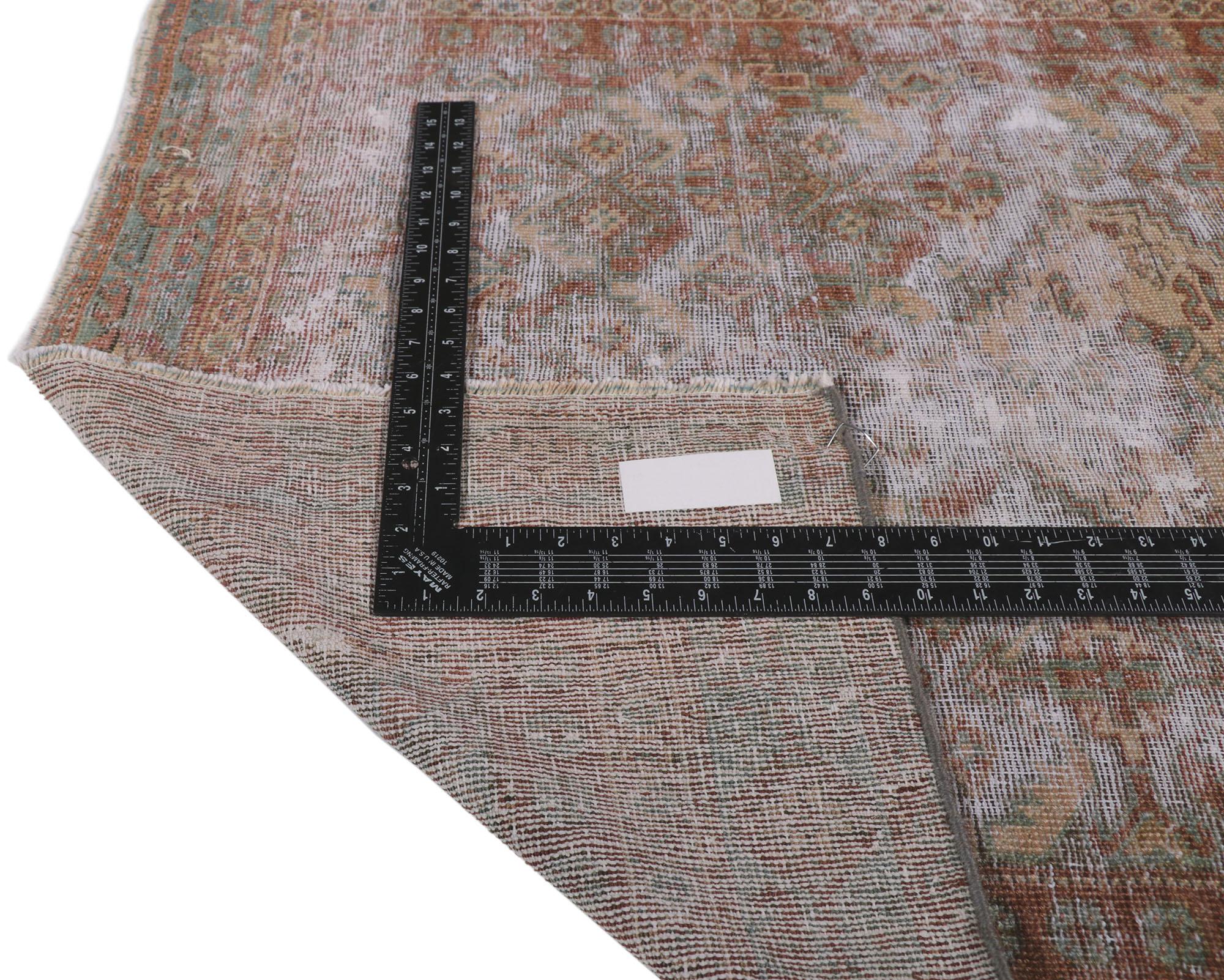 Noué à la main Tapis persan ancien Mahal usé et en mauvais état en vente