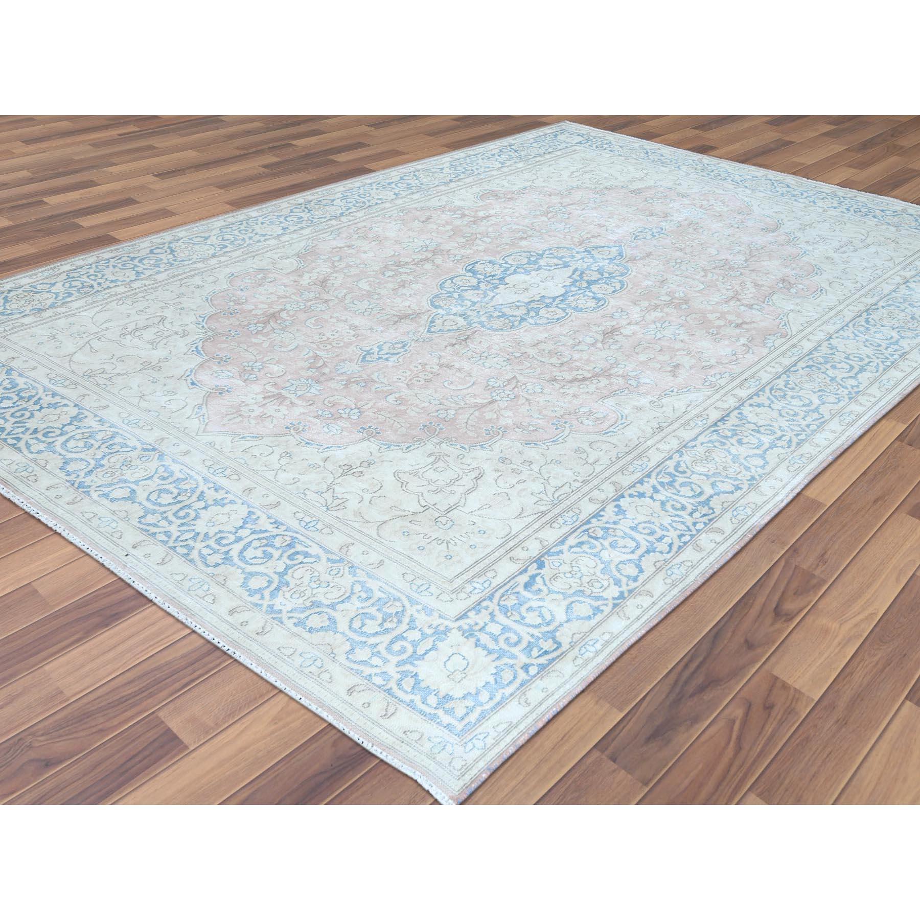 Lana Desgastada, Recortada Fina, Anudada a Mano, Rojo Desteñido, Alfombra Persa Kerman Vintage Medieval en venta