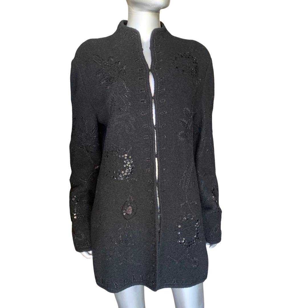 Worth New York Black Embroidered and Sequin Embellished Knit Jacket, Size Large In Good Condition For Sale In Palm Springs, CA